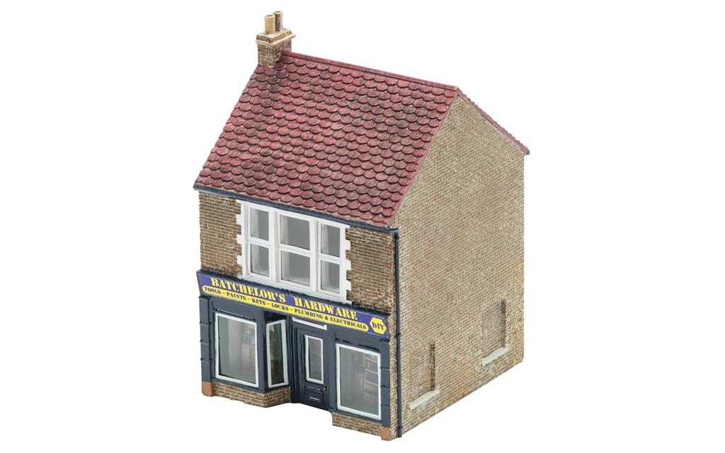 Hornby R9835 HO scale, The Hardware Store