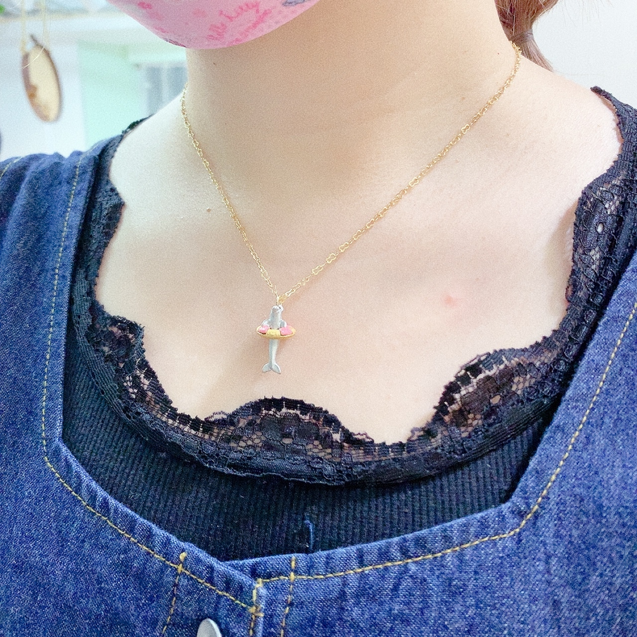 Palnart Poc 上游水班的海豚頸鏈