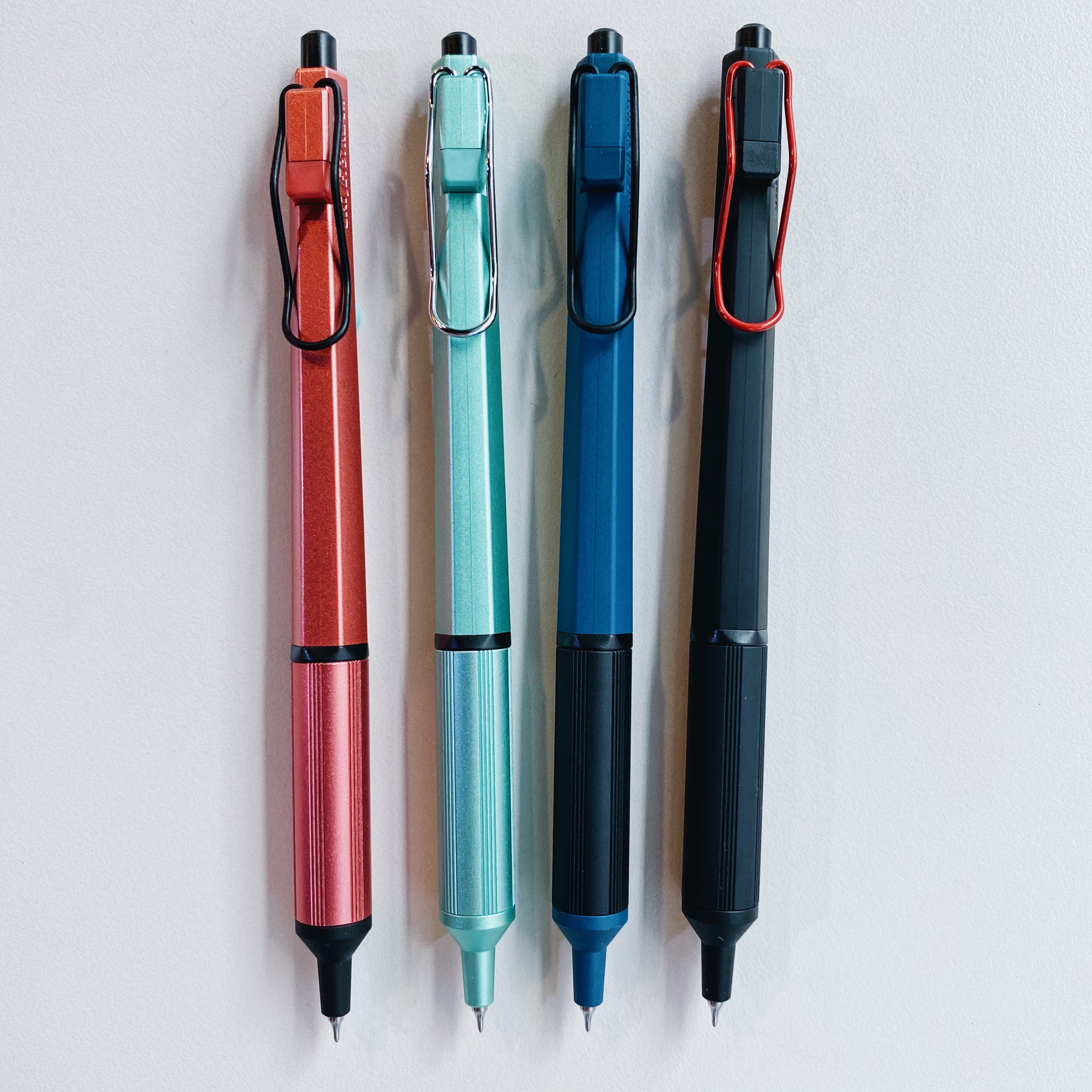 三菱  JETSTREAM EDGE 自動溜溜筆 0.38mm