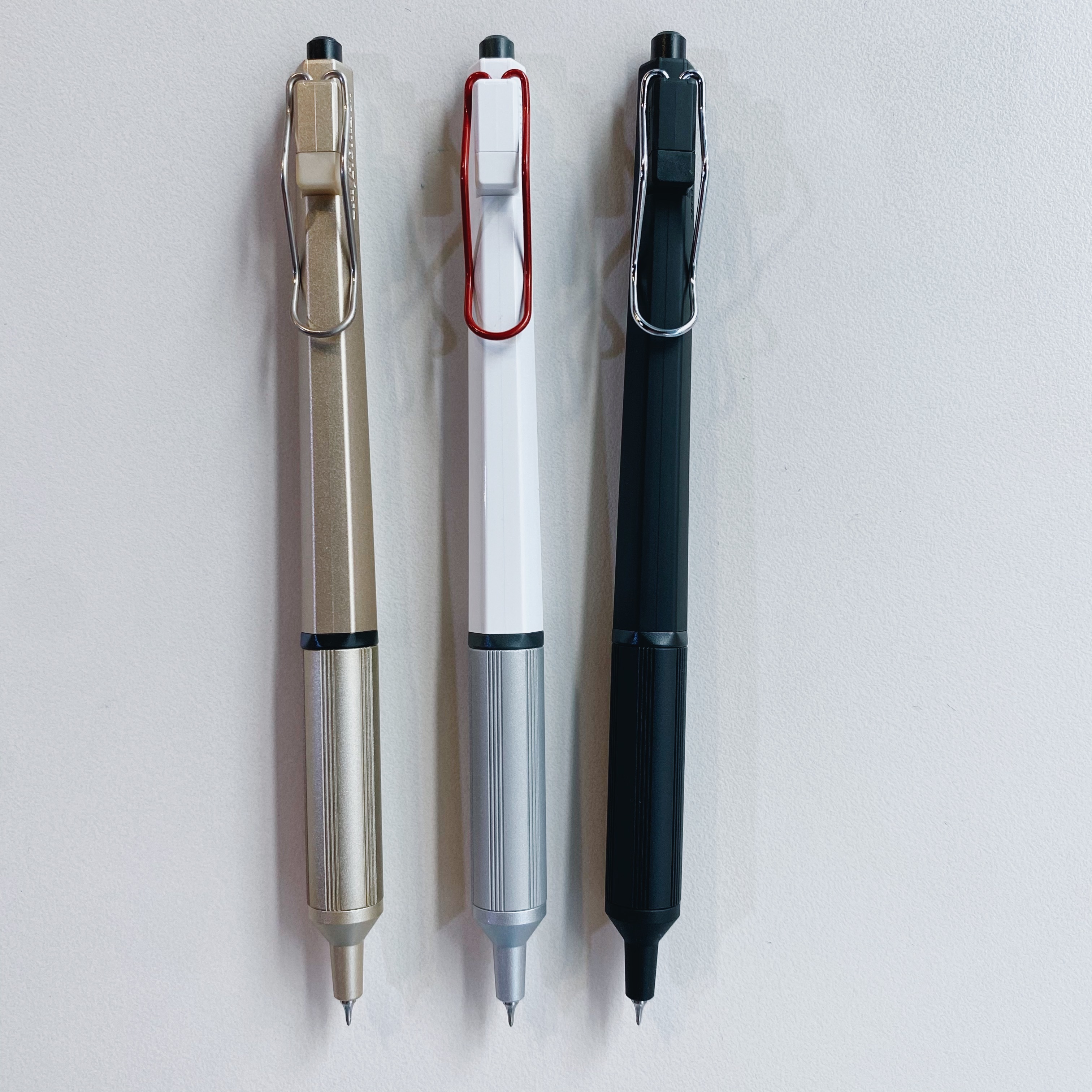 三菱  JETSTREAM EDGE 自動溜溜筆 0.28mm