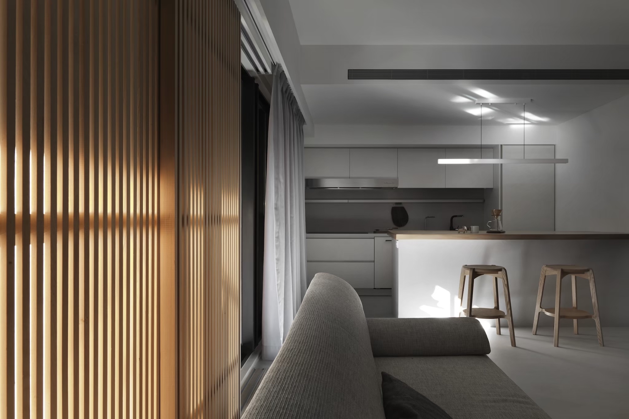 寮國香杉,寮國檜木, 實木格柵,實木壁板,網友推薦好評價, 台北實木餐桌網紅店家, 實木餐桌工廠