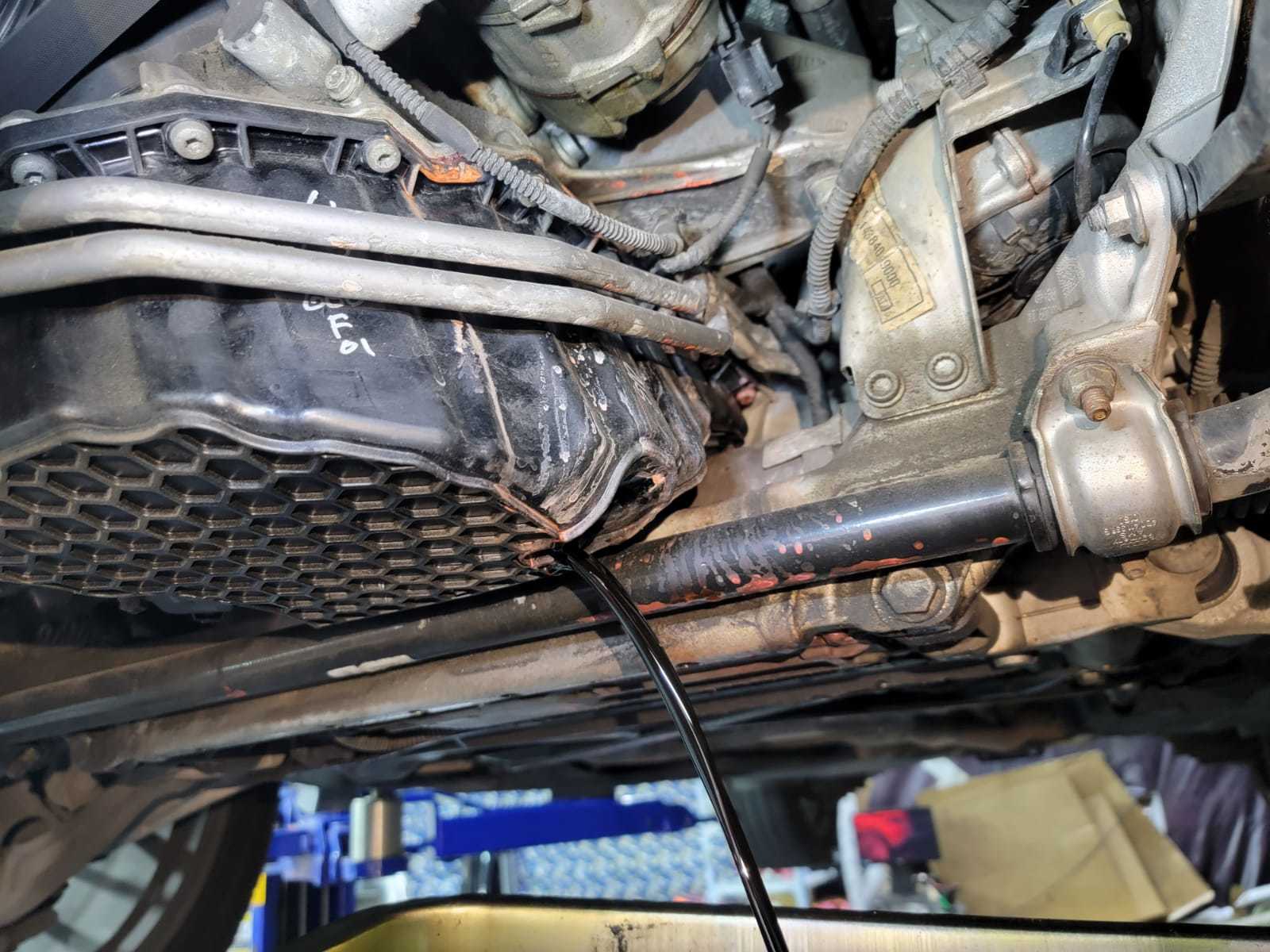 blue porsche macan juns car and audio fo tan super nano service package 換油套餐 機油 偈油 排放 舊機油