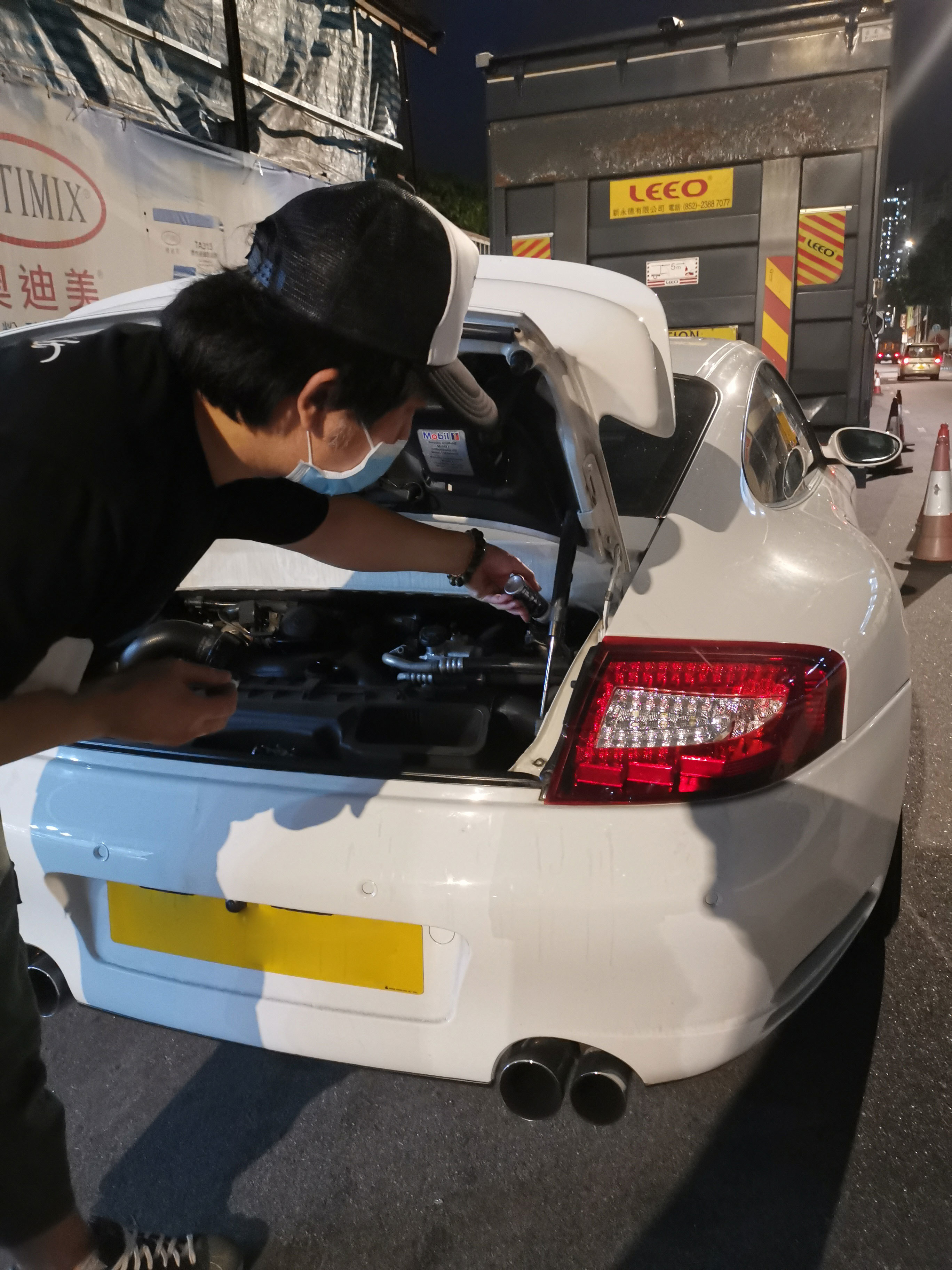 white porsche 996 2002 super nano engine restorer 引擎修復劑