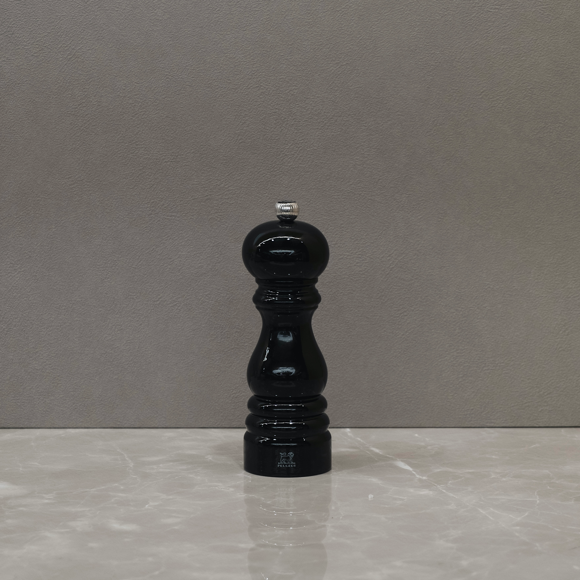 胡椒研磨罐 | 亮黑色