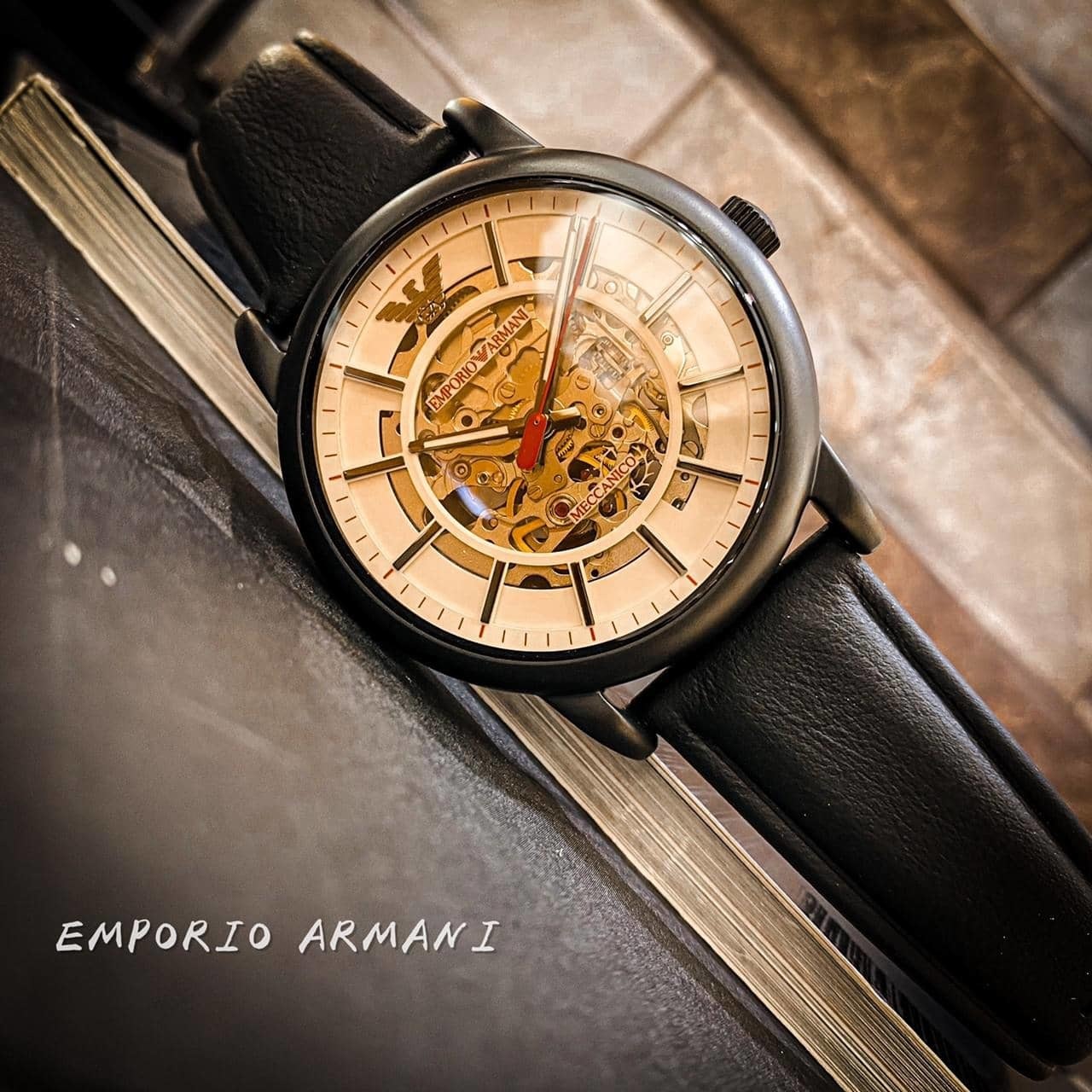 【EMPORIO ARMANI】紳士鏤空機械腕錶 AR60041 43mm 現代鐘錶