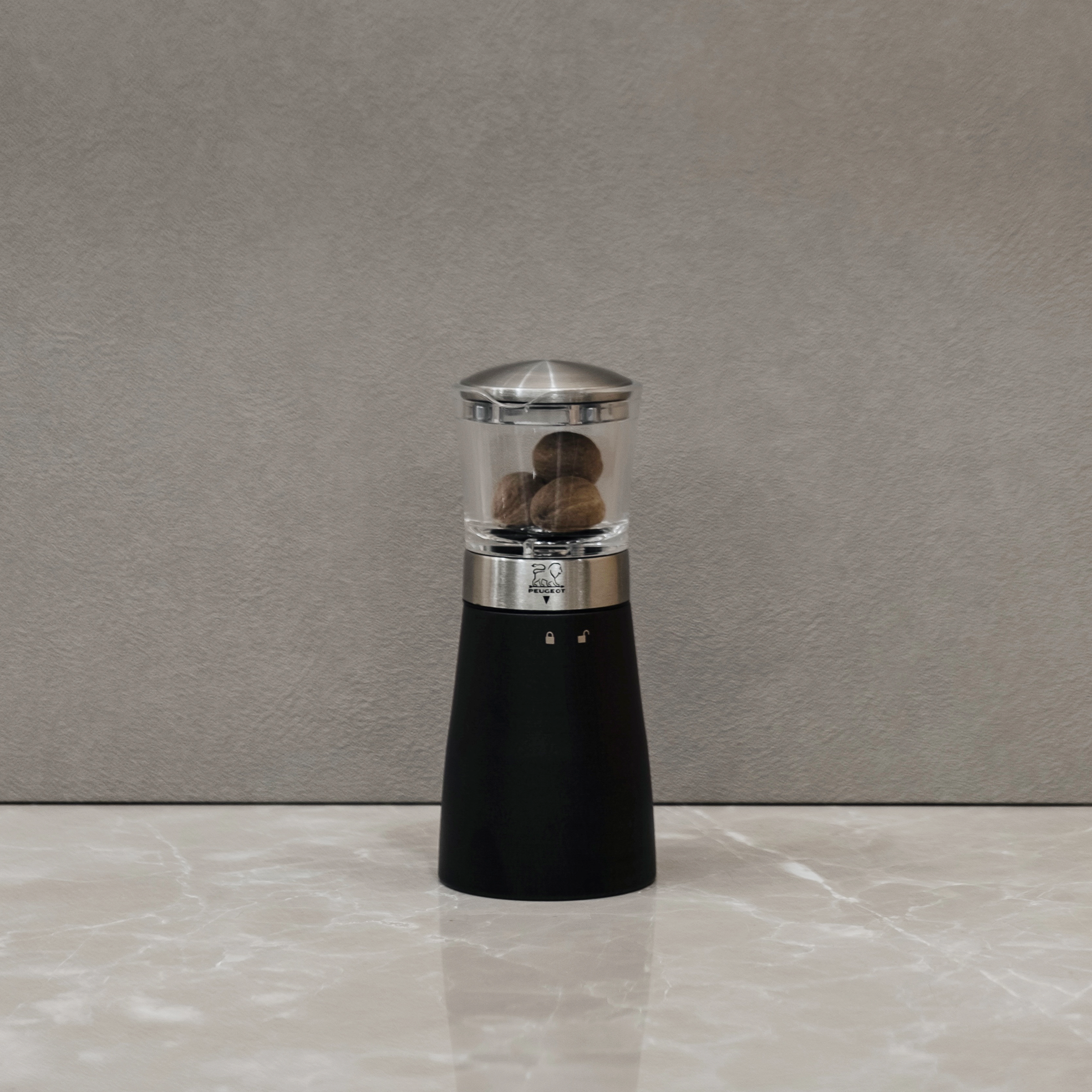 肉豆蔻香料研磨器 | 巧克力色 15cm