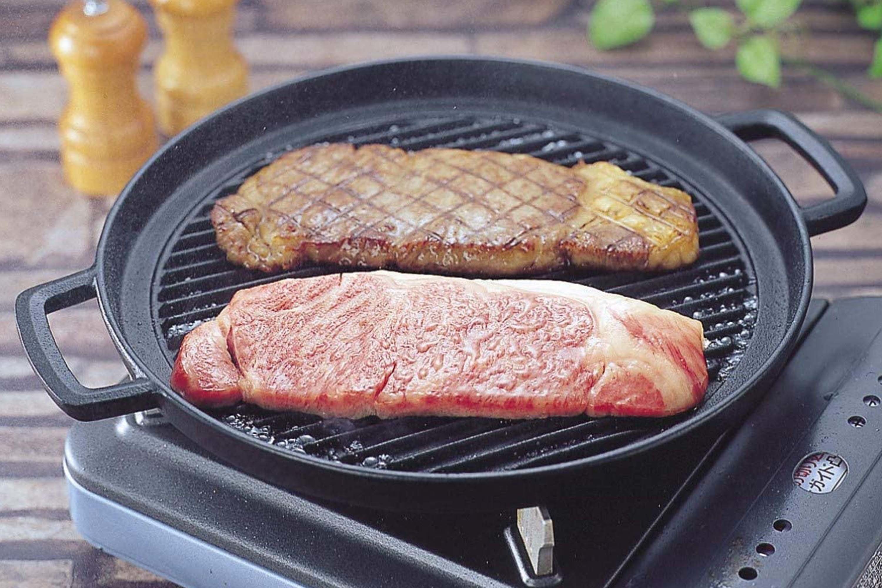 烤肉用的鑄鐵烤盤