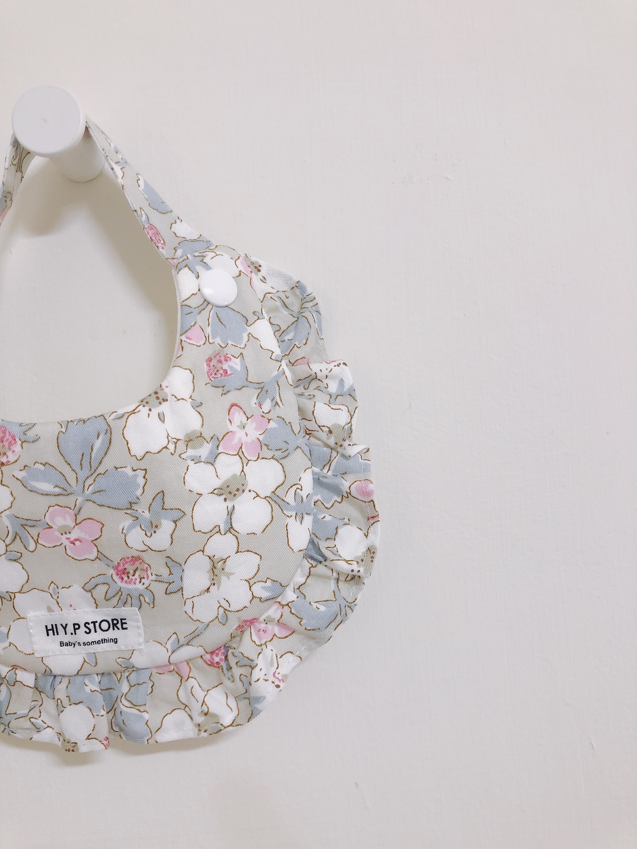 Hi Y.P store-手作圍兜-玉梔子花(荷葉邊)