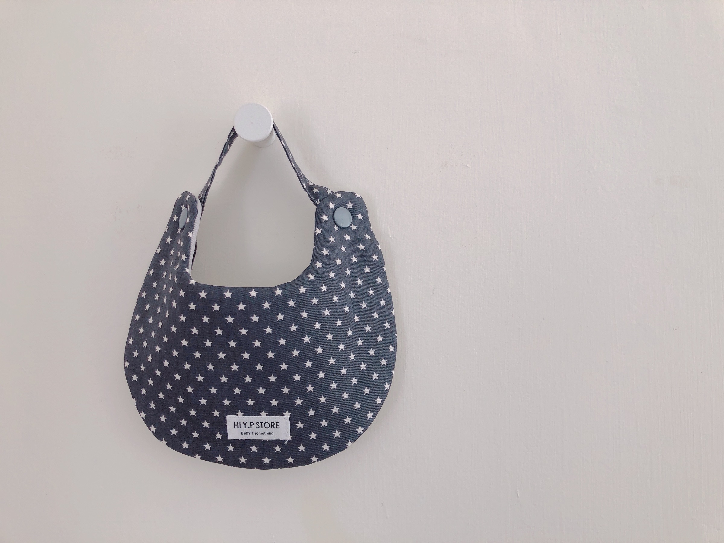 Hi Y.P store-手作圍兜-鐵灰星星