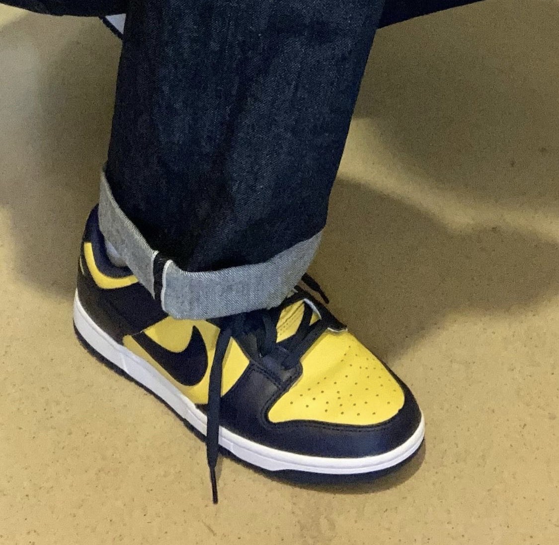 Nike Dunk Low "Varsity Maize" 密西根