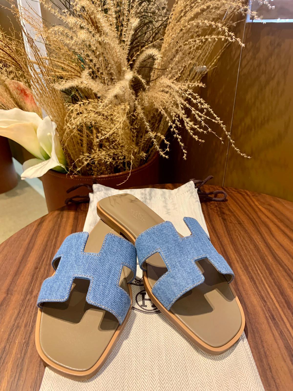 Oran sandal in jeans