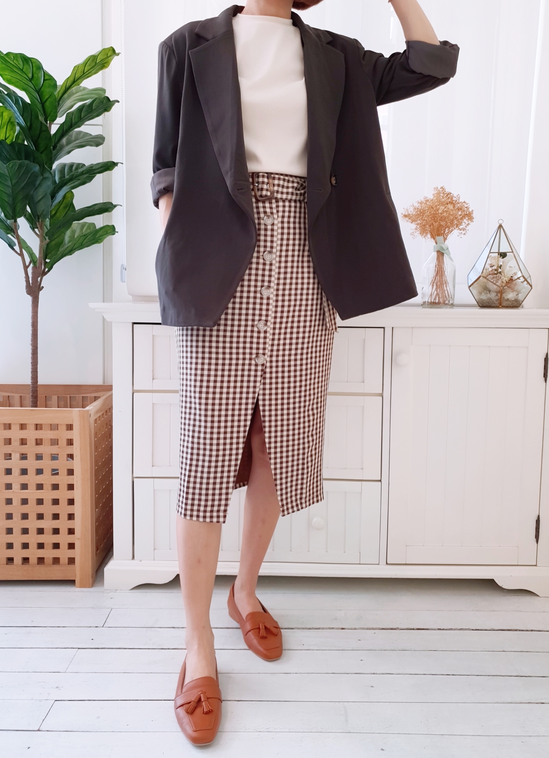 CHECKED FRONT SPLIT BUTTON SKIRT