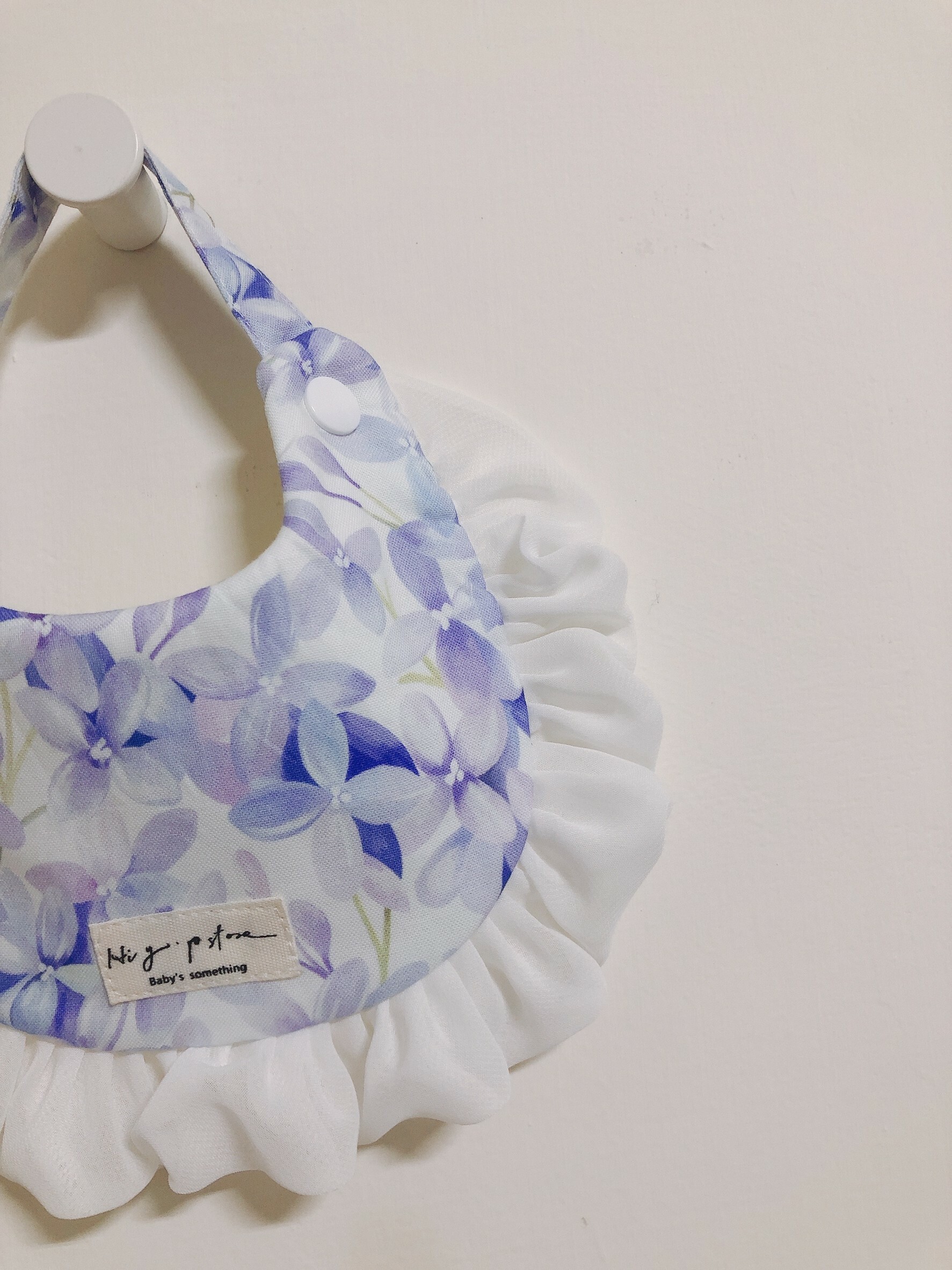 Hi Y.P store-手作圍兜-繡球花雨