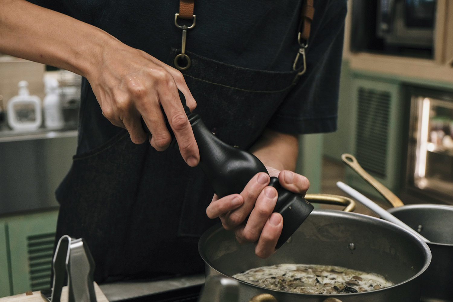 Paris u'Select 鹽巴研磨罐 | 巧克力色