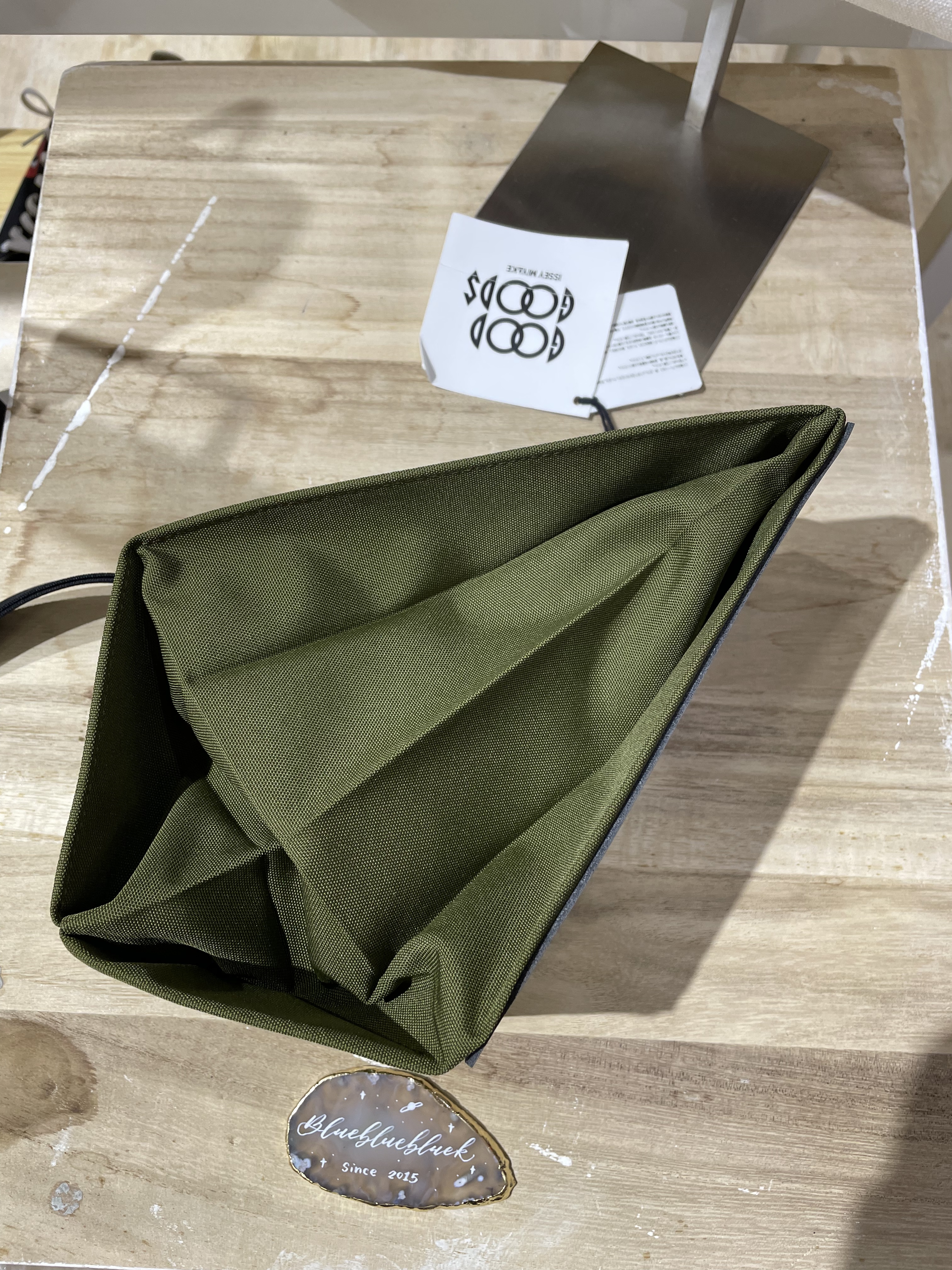 Issey Miyake 三角袋