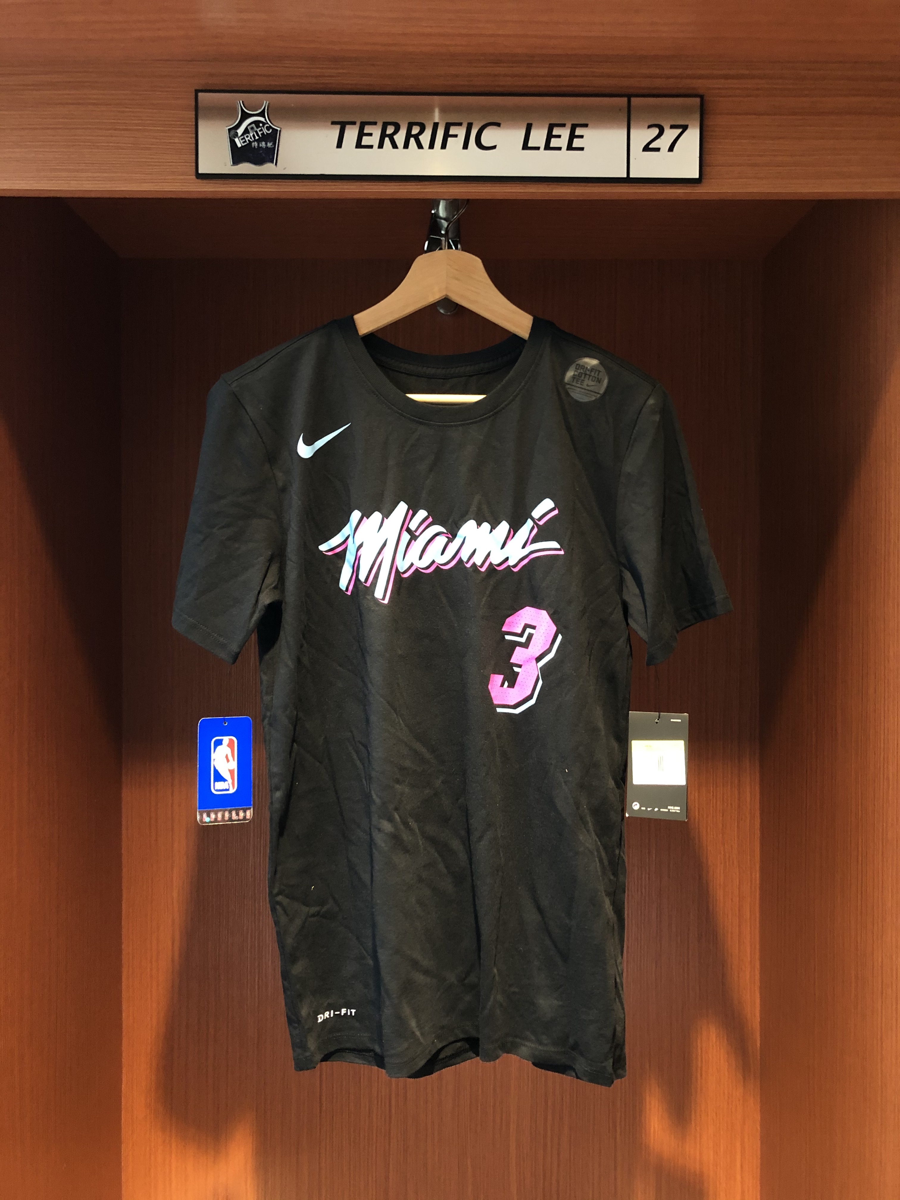 NBA短袖 Dwyane Wade 邁阿密熱火城市 黑南灣 City Nike Player Name Tee 棉質短袖 全新