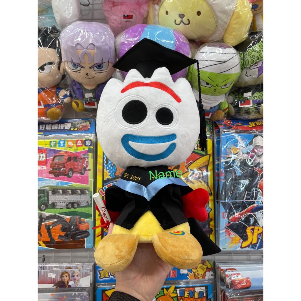小叉畢業公仔