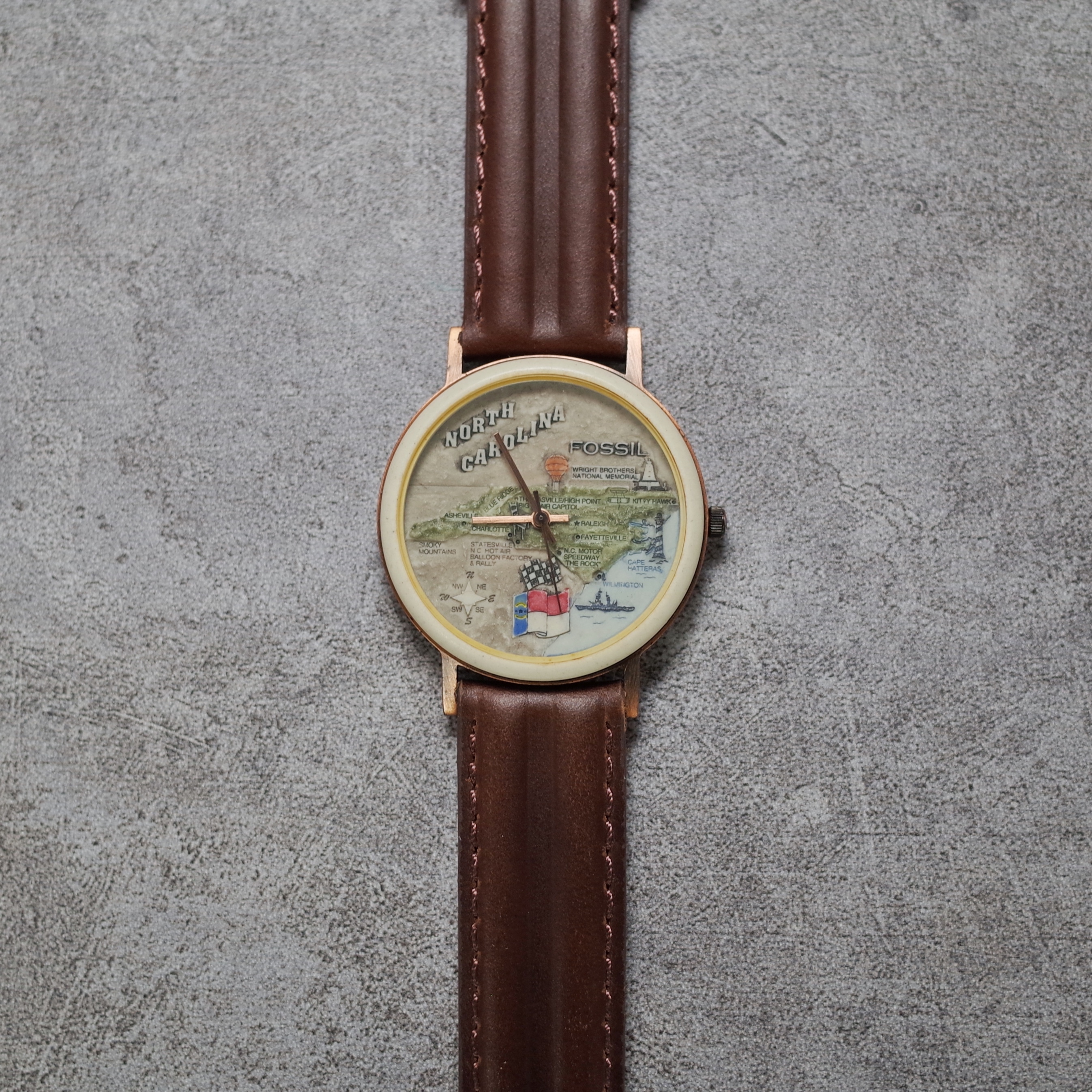 Fossil 90年代 石頭錶 已停產 絕版 復古皮帶錶 F0006