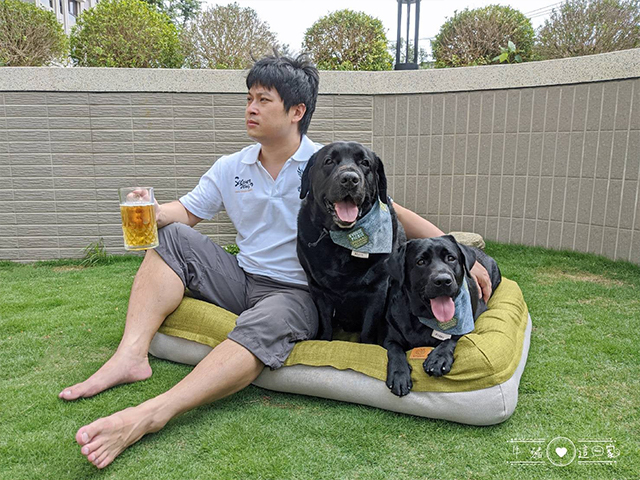 寵物緩壓睡墊-牛豬這一家