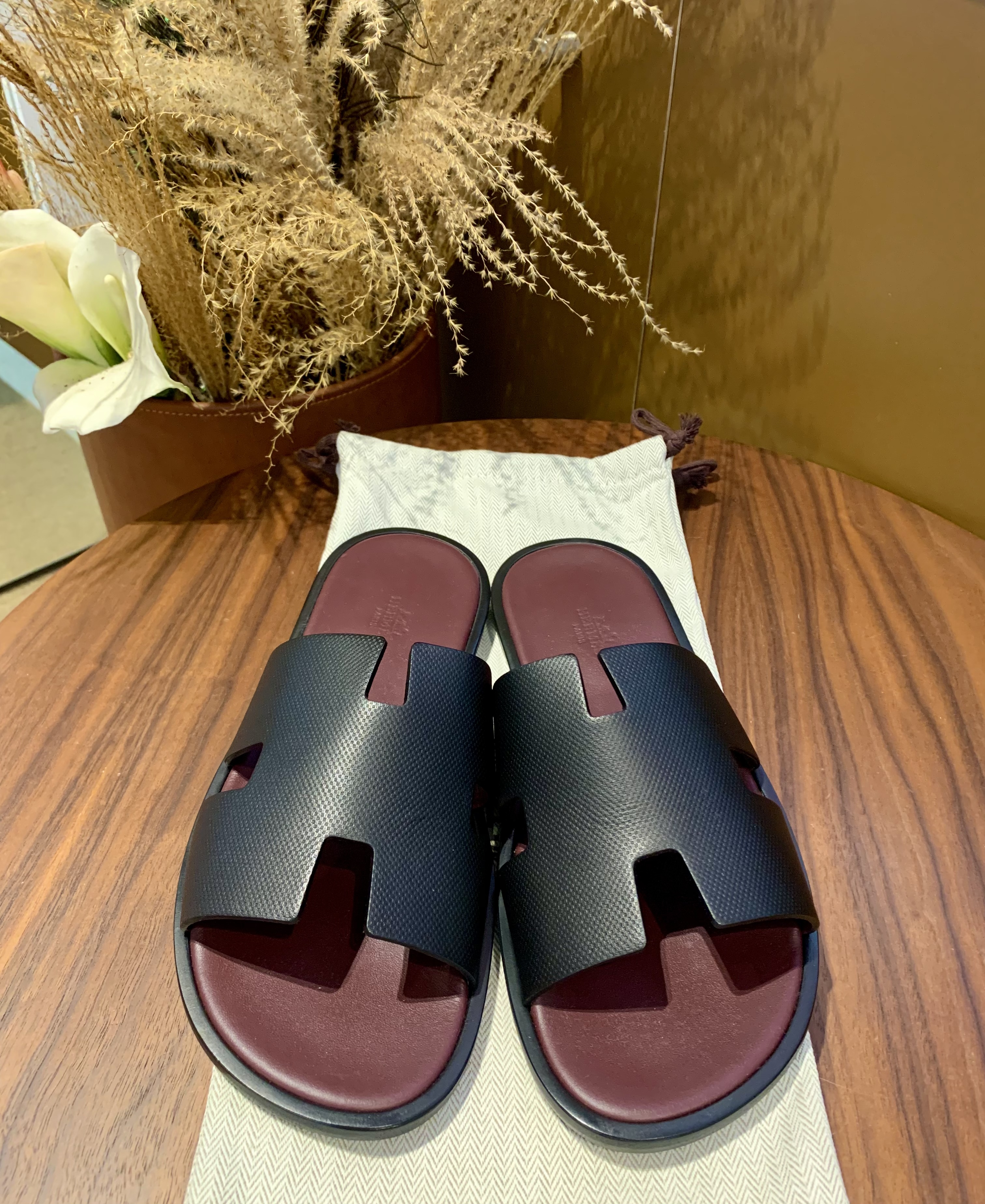Izmir sandal black epsom (可預訂鞋碼)