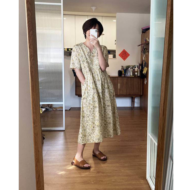 城市探索家V領洋裝-Safari