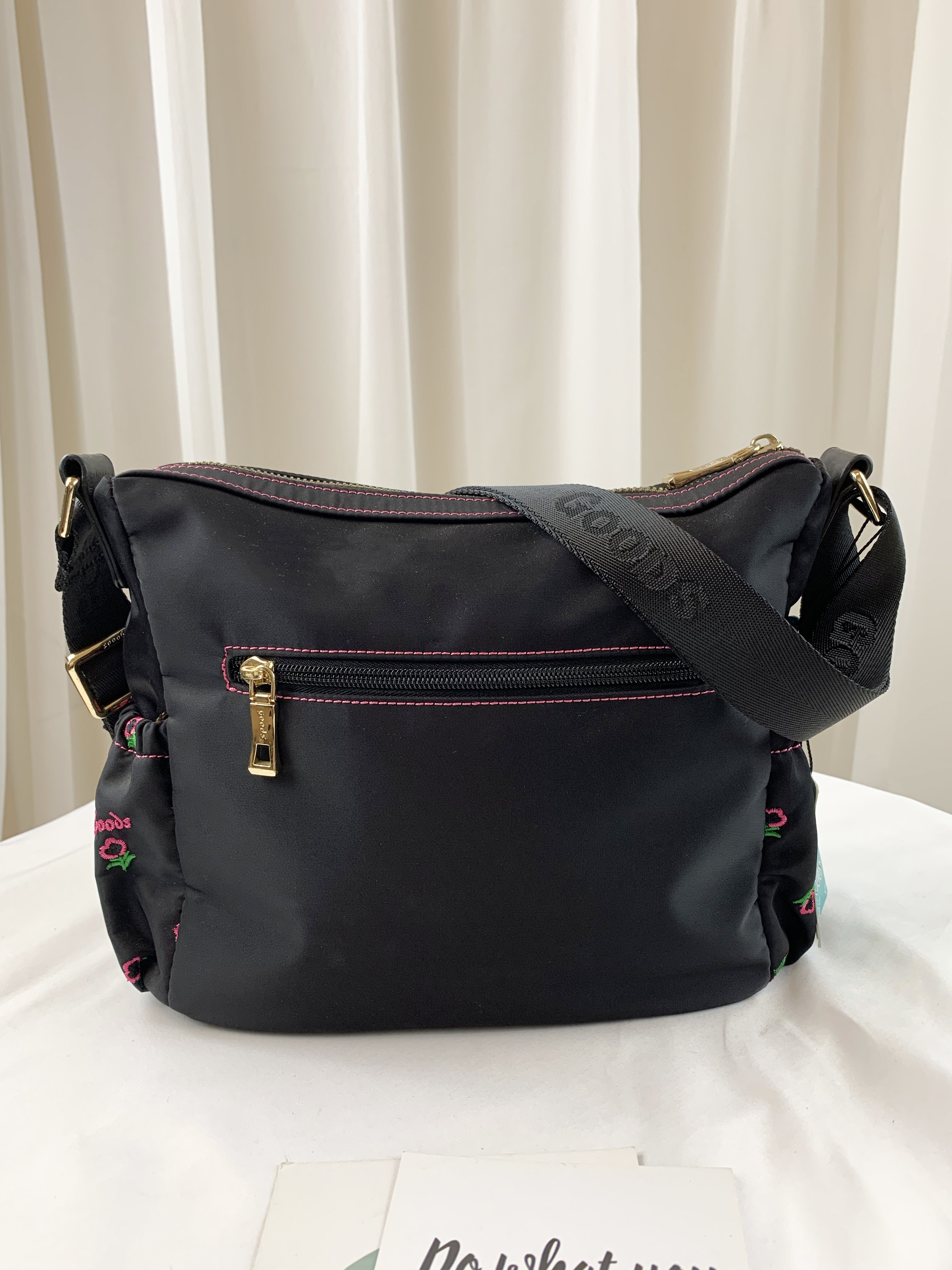 GOODS 黑粉花朵尼龍防潑水側背包  #6140