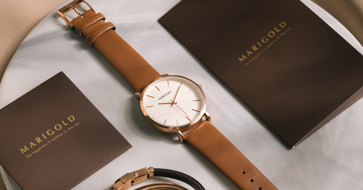 Innocent 簡約消光真皮腕錶-白面玫金框-真皮棕