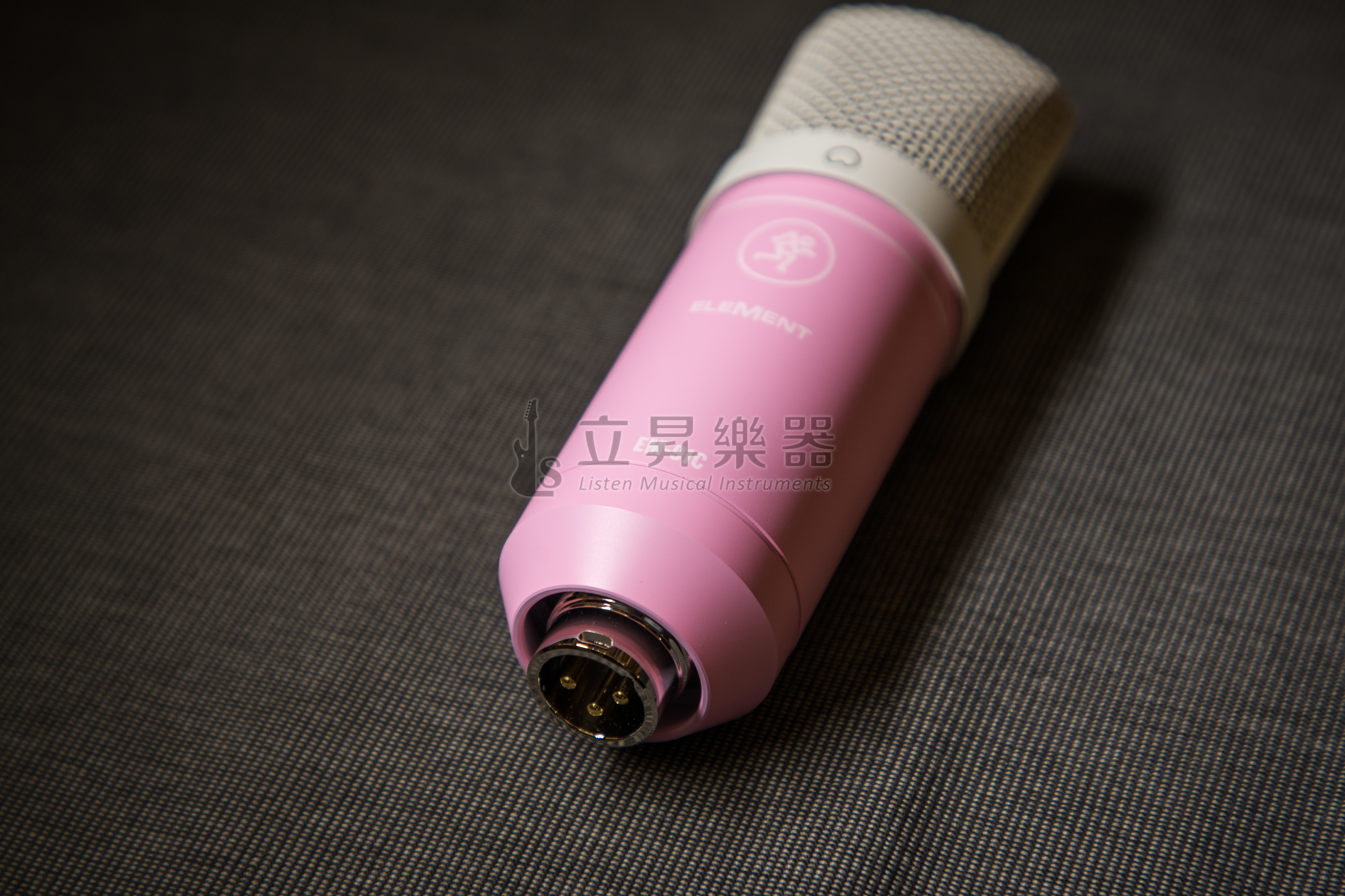 Mackie EM-91C 粉紅色 Element系列大振膜電容式麥克風 附麥克風避震架、XLR麥克風線