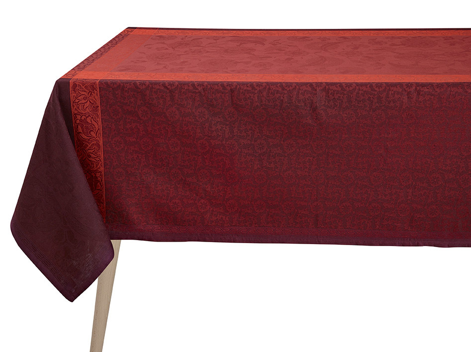 Tablecloth, Ottomane