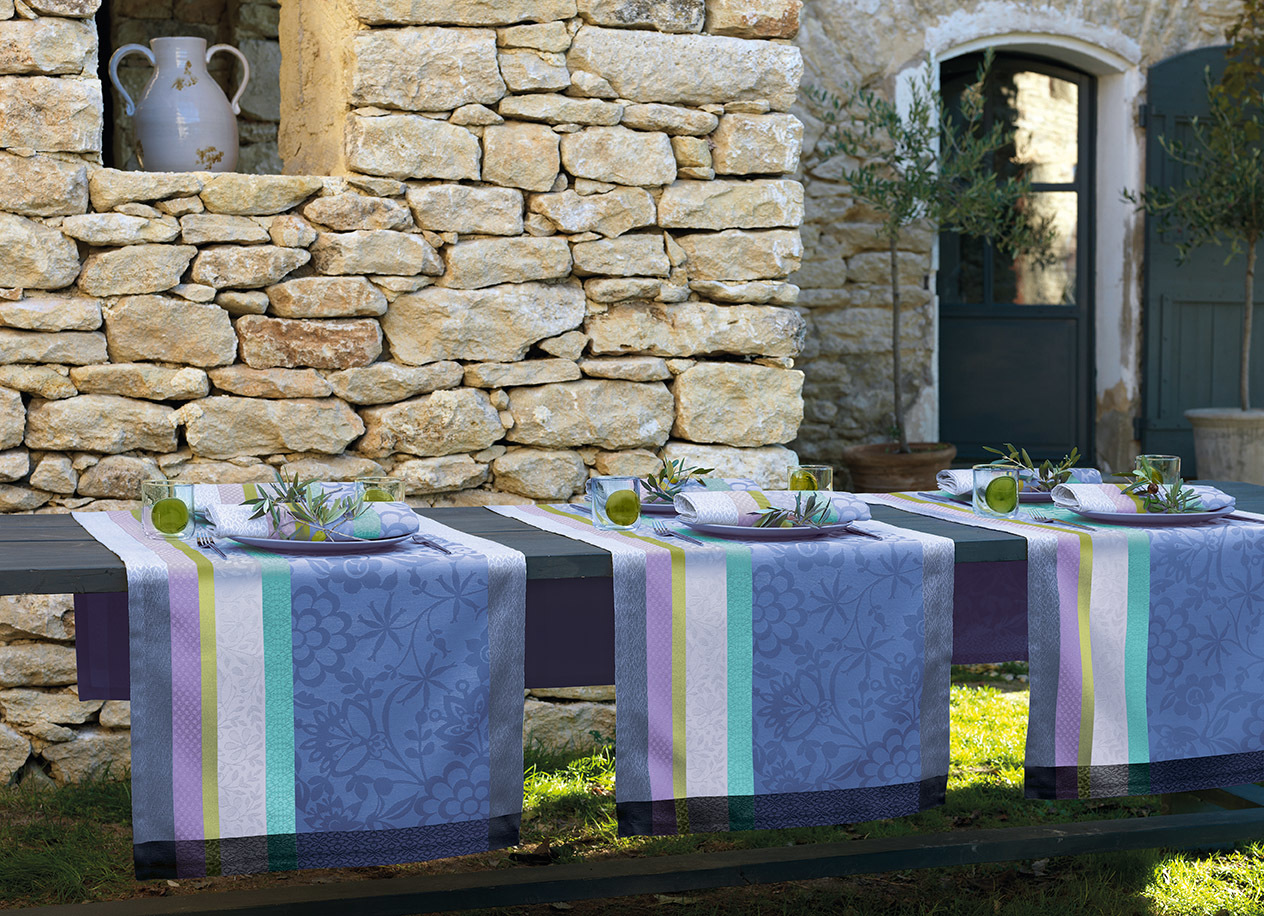 Table Runner, Provence
