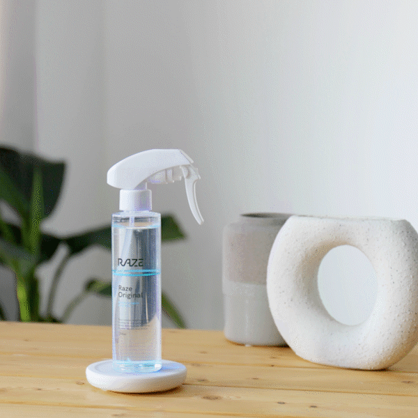 💠光觸媒【RAZE 全效型3.0 *旅行裝*】一支20毫升，方便易攜，讓你在任何地方，也能以光觸媒噴霧消毒！【RAZE】持續殺滅包括新型冠狀病毒及細菌等病原體超過99%* 新世代光觸媒技術，室內光線下皆能自動運作