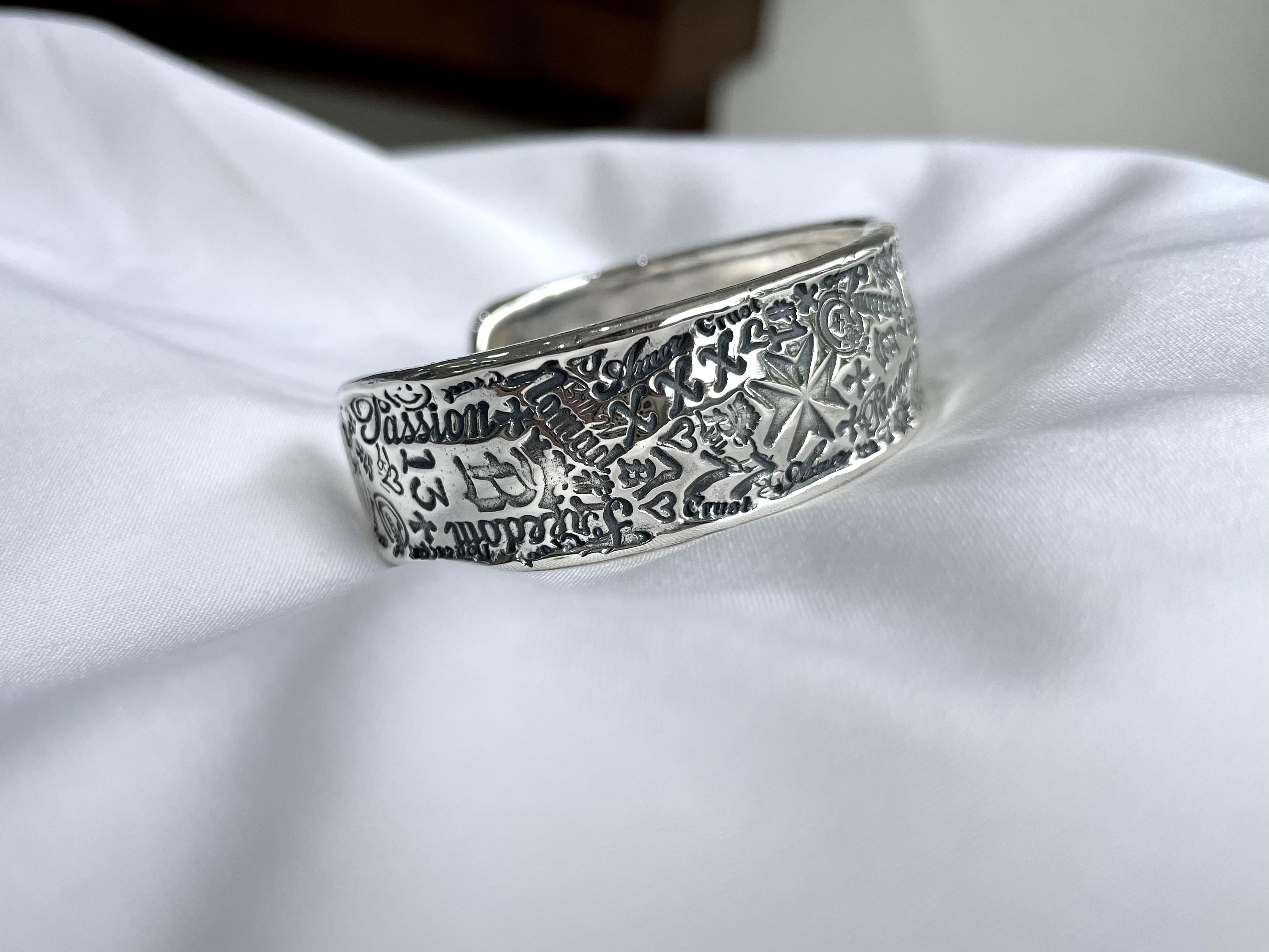 B589 寬塗鴉手鐲