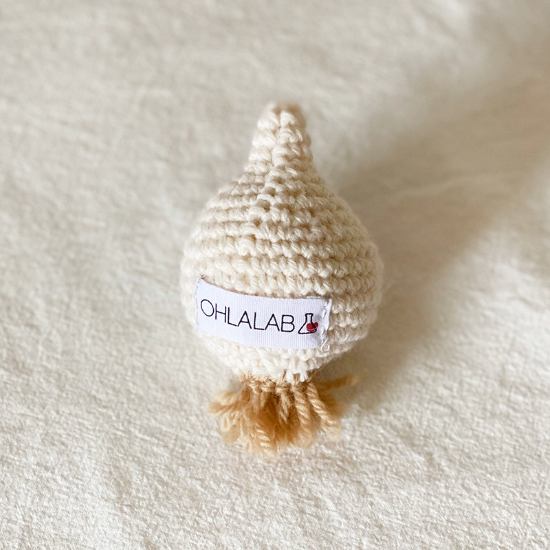 【獨家原創設計】抓周針織玩具 - 蒜頭 (接單訂製品)