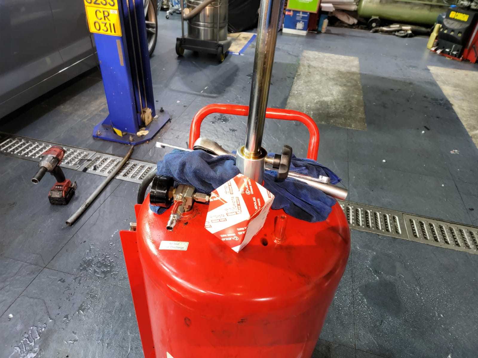 大霸王 toyota previa 正廠油隔 manufacturers oil filter 浚車汽車