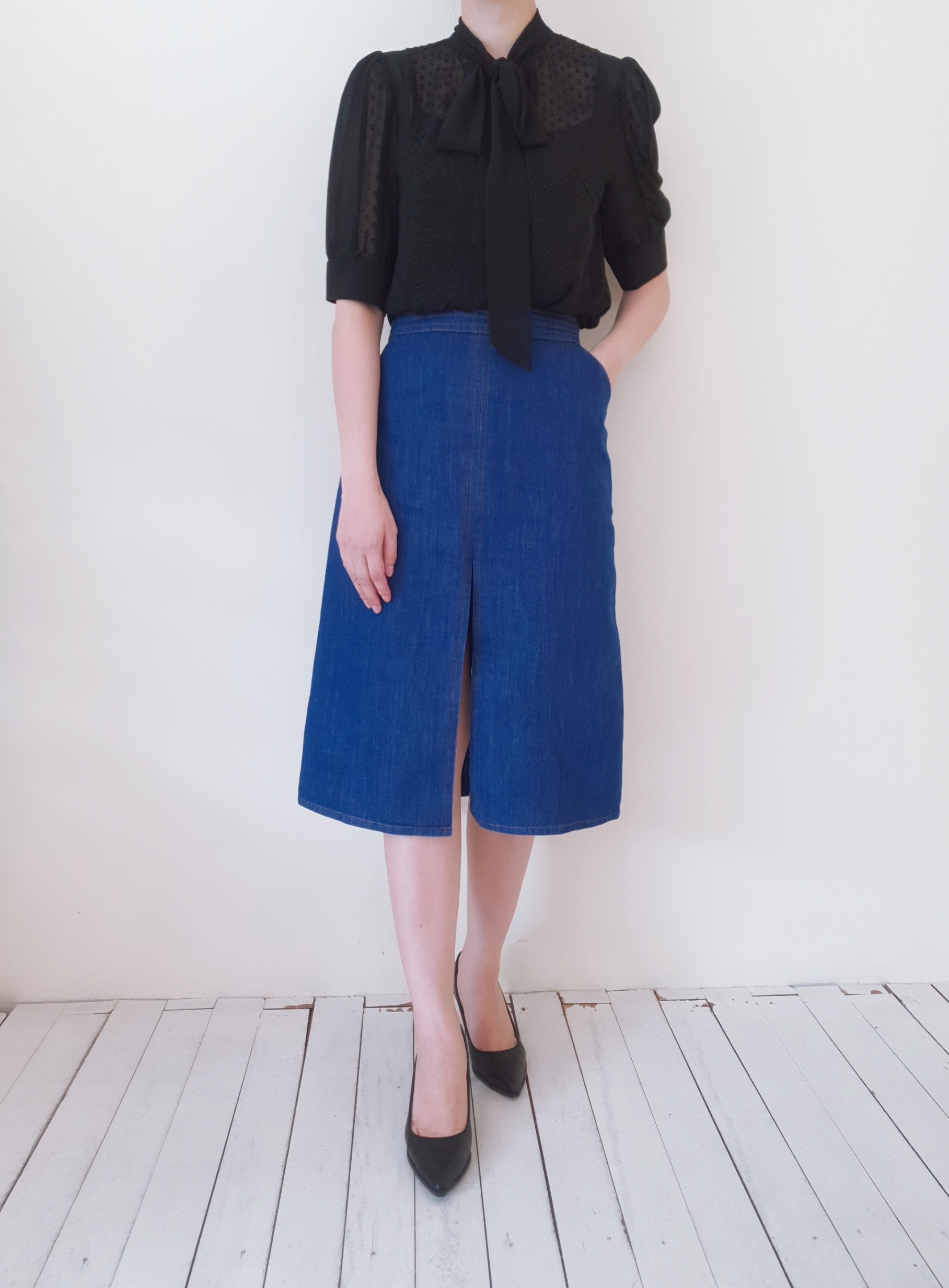 TIE NECK CHIFFON SHEER BLOUSE (INCLUDE INNER)