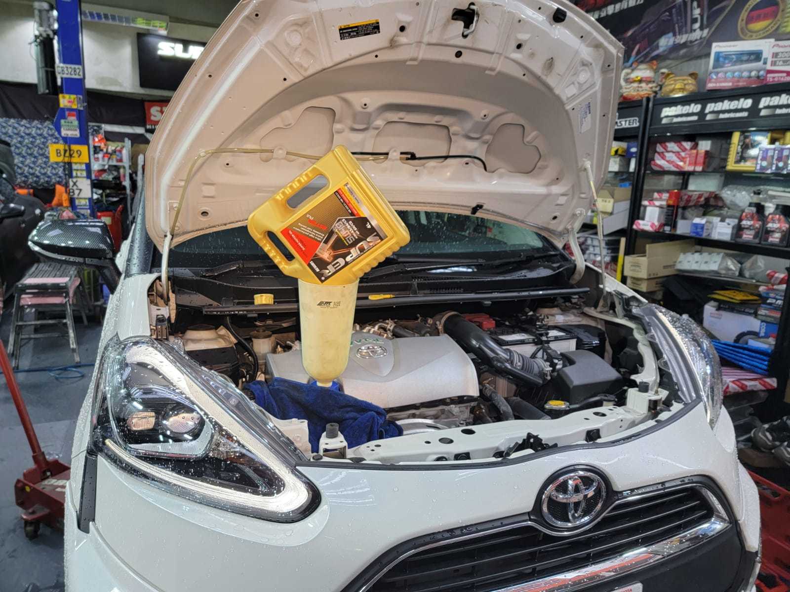 豐田 Toyota sienta super nano ESTER Plus 5w40 換油 偈油 汽車保養 浚車汽車