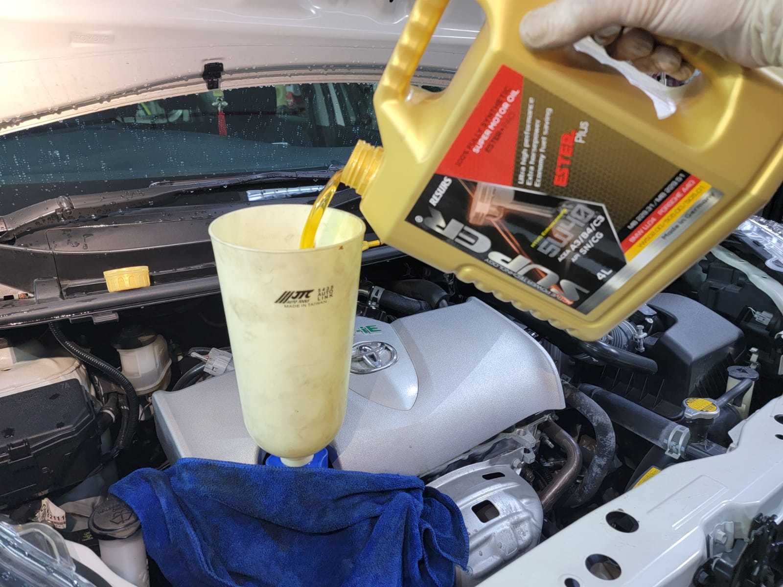 豐田 Toyota sienta super nano ester plus 5w40 換油 偈油 汽車保養 浚車汽車