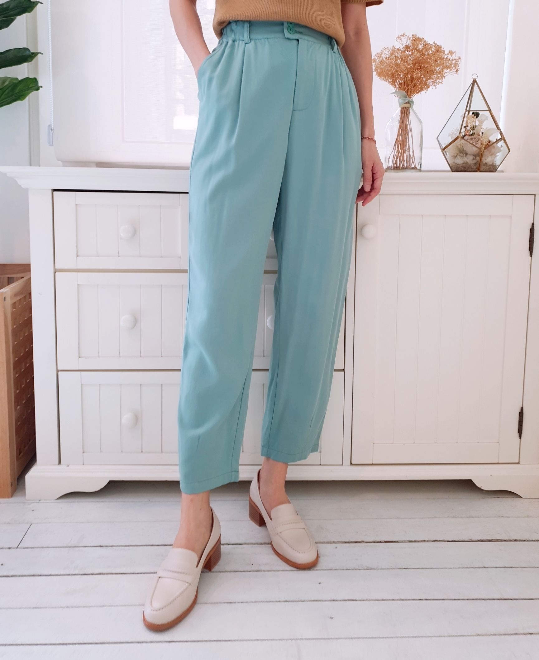 HIGH WAIST STRAIGHT CUT PANT