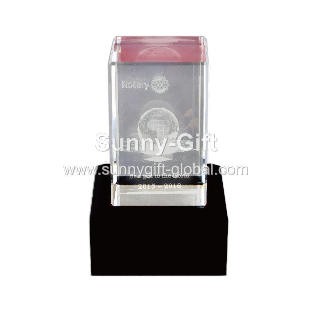 2015-16 Theme Crystal Cube (with Wooden / LED Lighted Base)