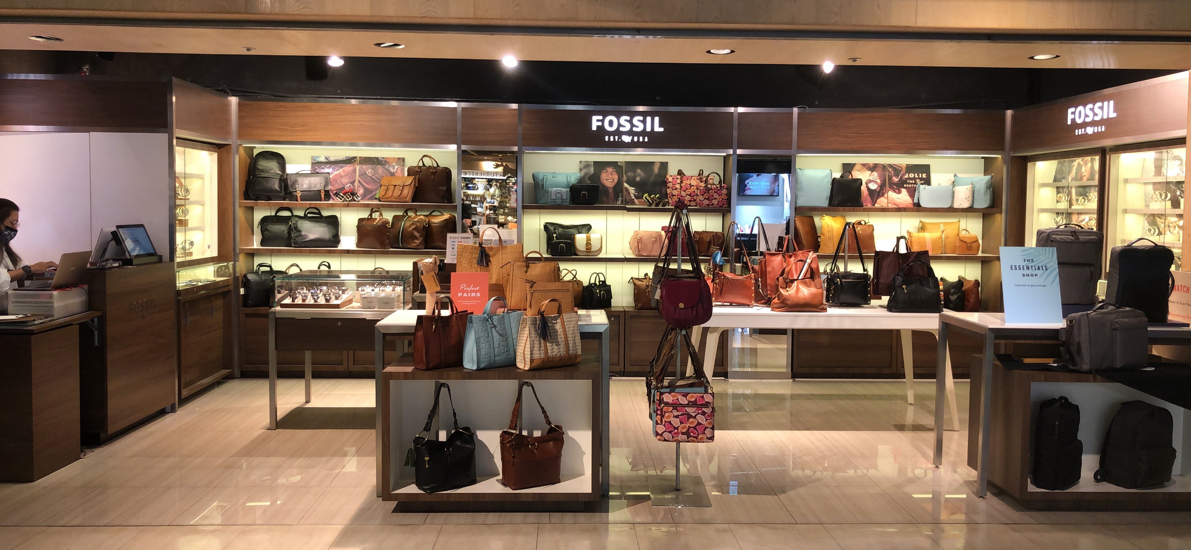 Fossil sogo shop