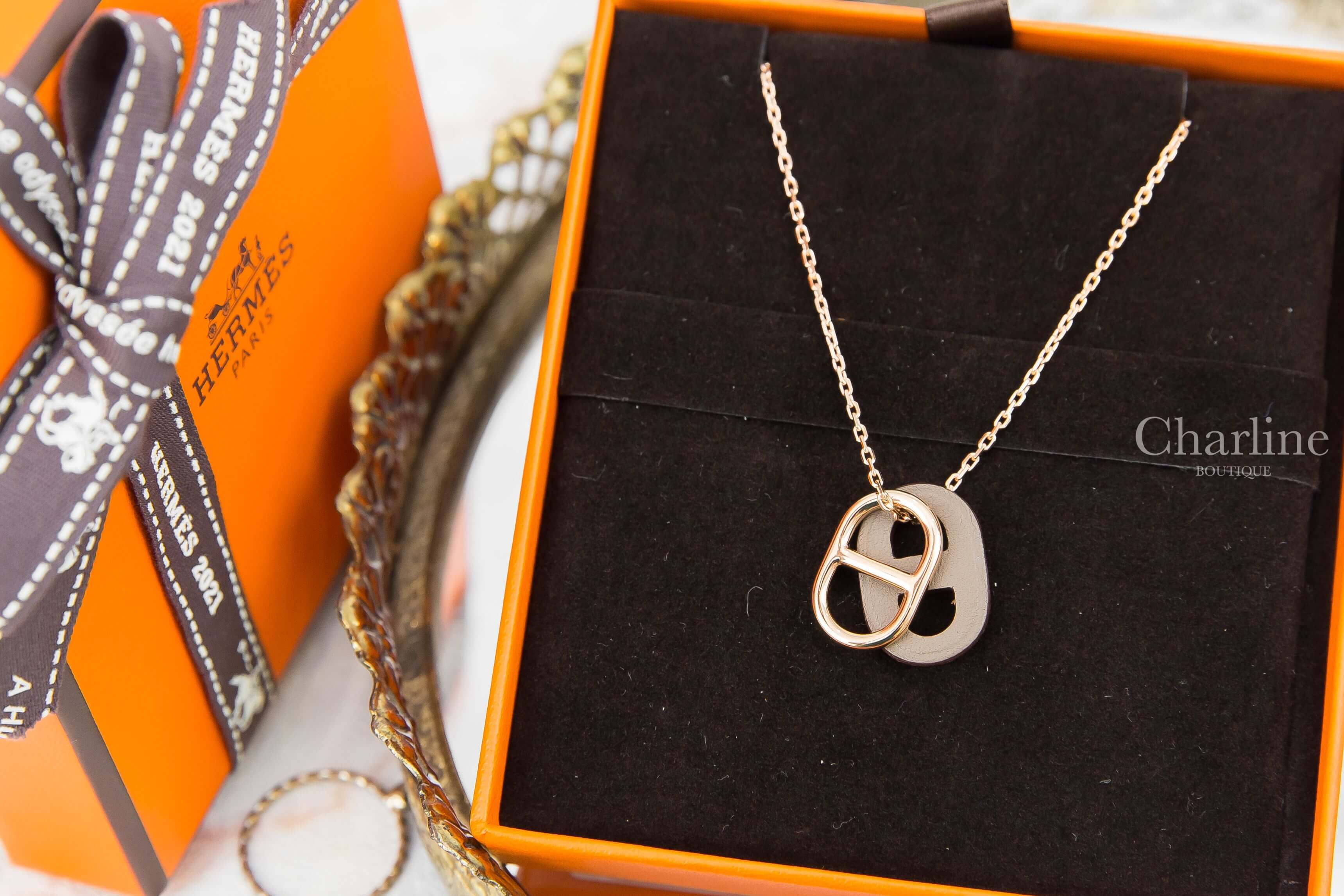Hermès O'Maillon Pendant 大象灰牛皮玫瑰金色θ項鍊-Charline Boutique 精品代購