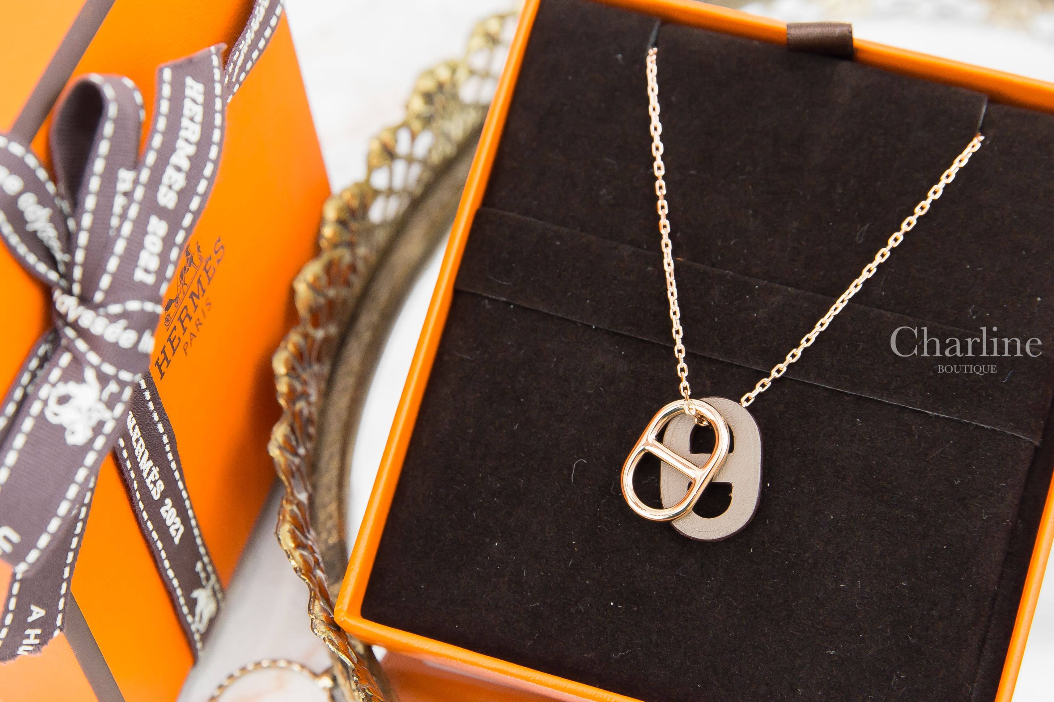 Hermès O'Maillon Pendant 大象灰牛皮玫瑰金色θ項鍊-Charline Boutique 精品代購