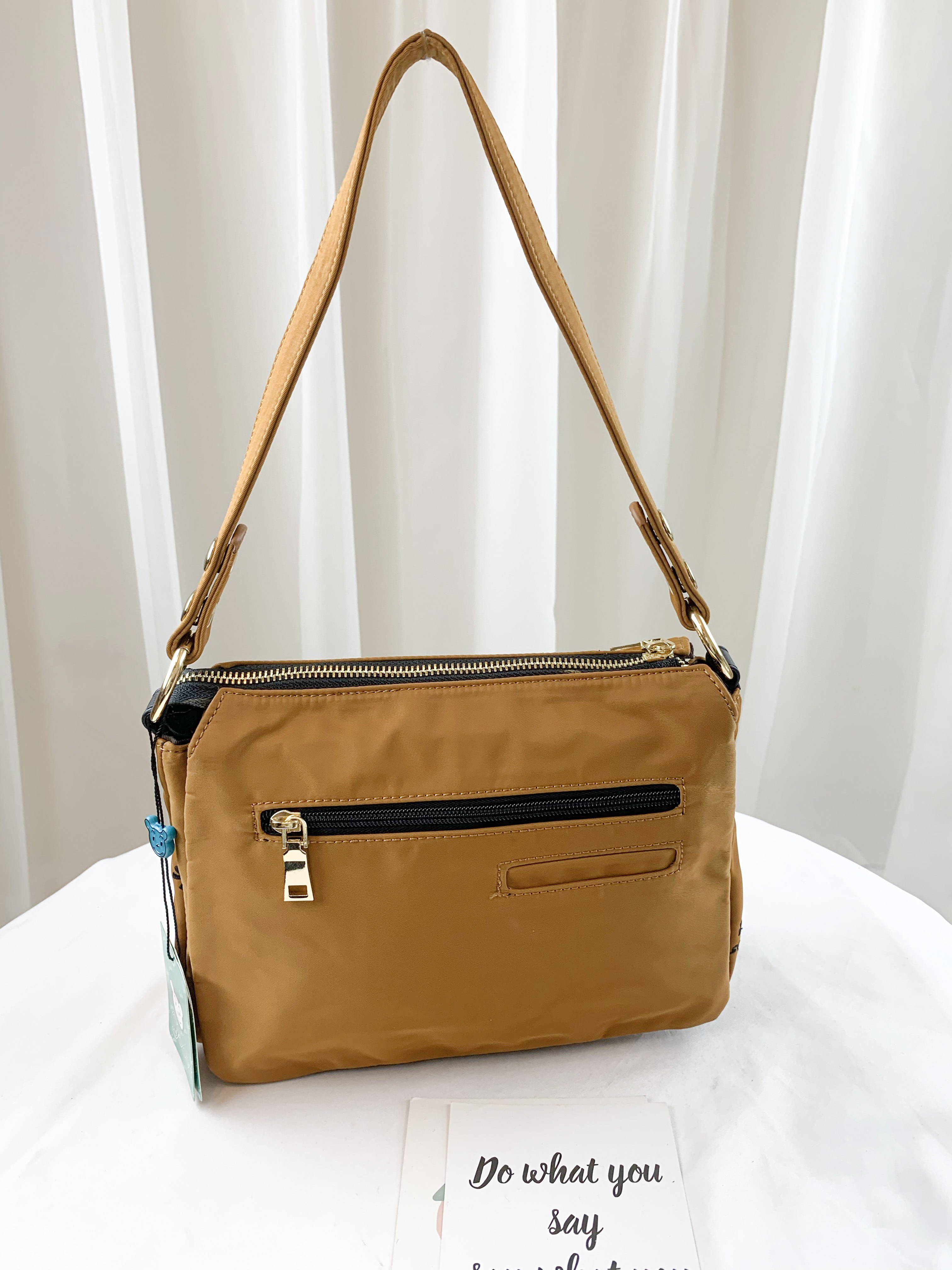 GOODS 復古蝴蝶結 尼龍防潑水肩背包 / 側背包 附小熊吊飾 #29259