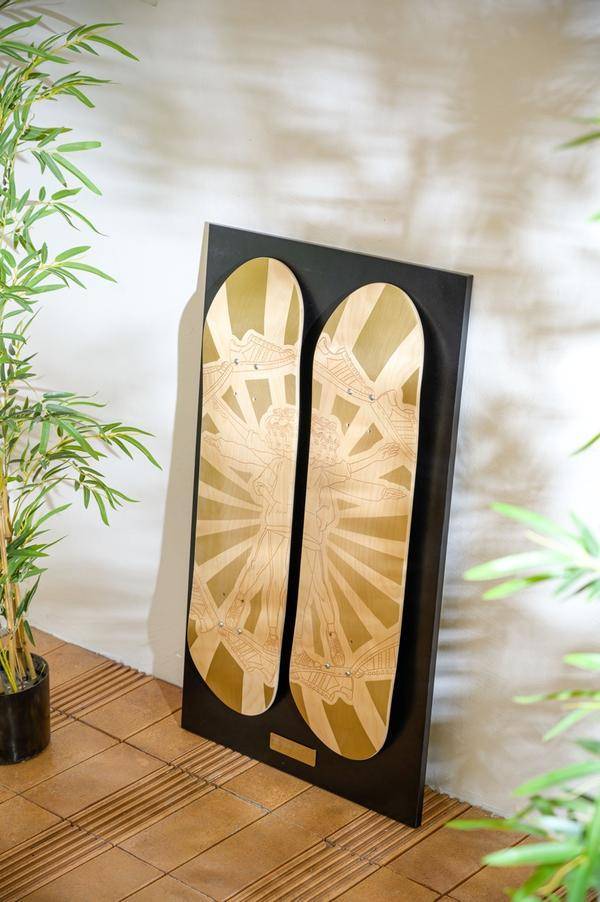 【 adidas Originals X 金卷芳俊 藝術家收藏系列 限量滑板套組 】