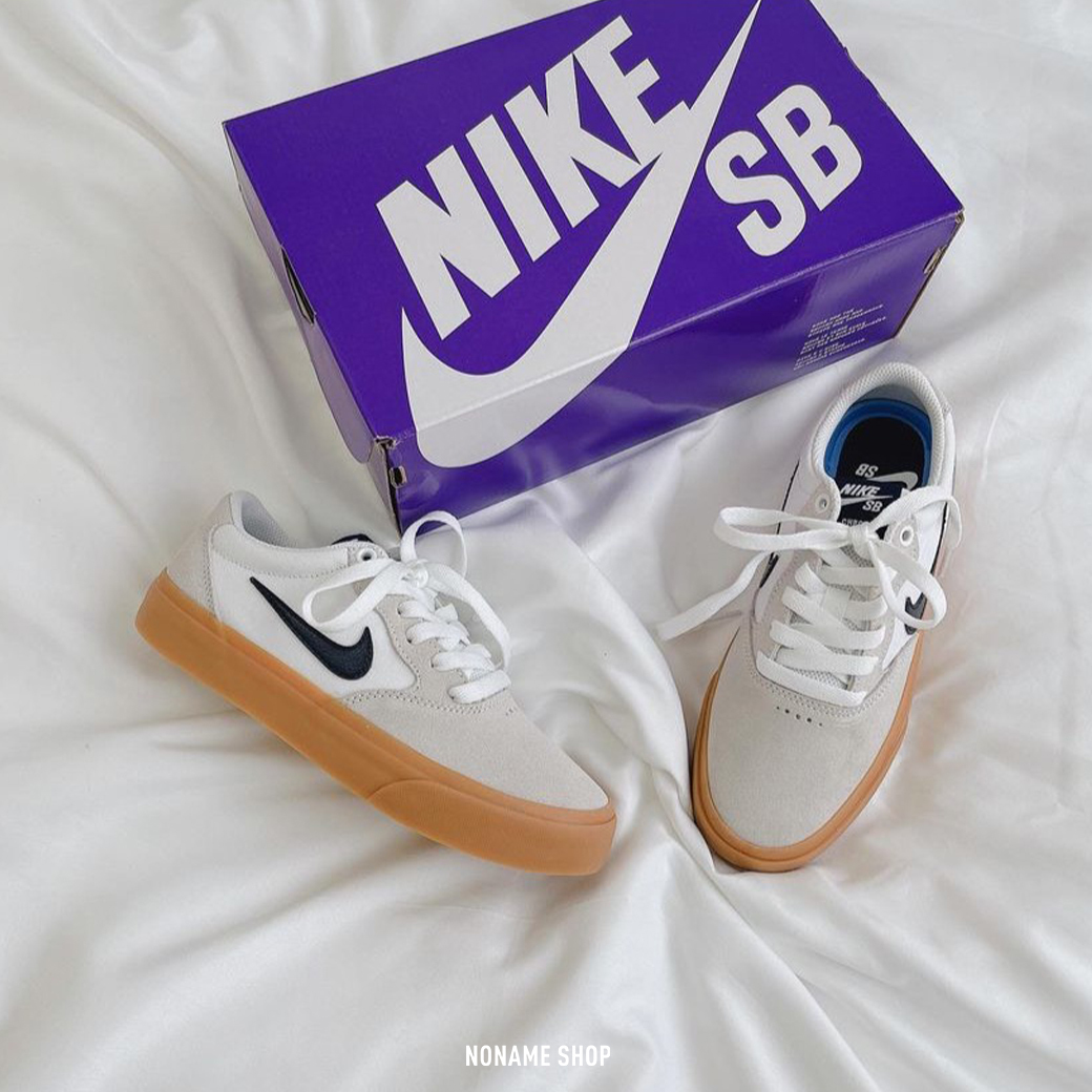 nike sb chron slr leather sneakers in white