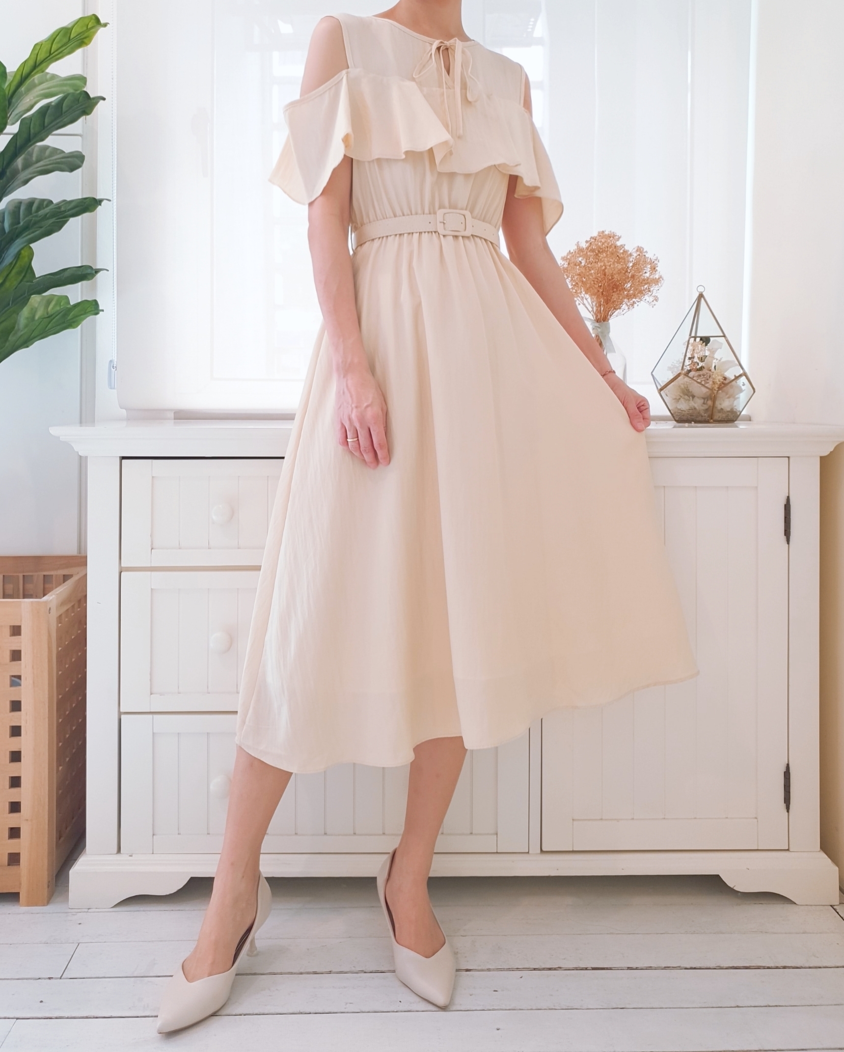 COLD SHOULDER RUFFLES SIMPLE DRESS