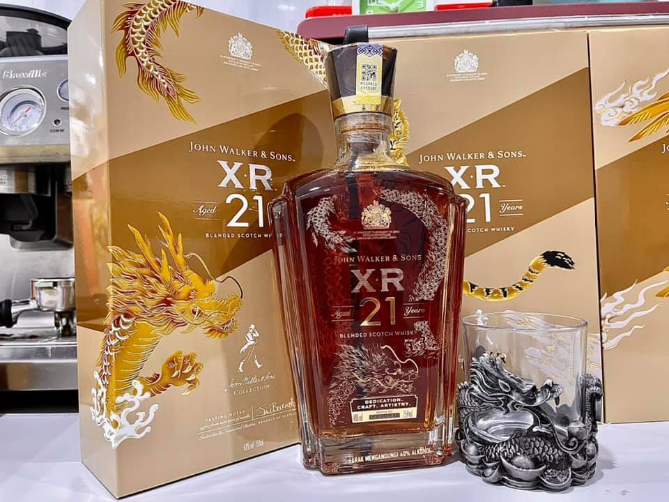 Whiskey JOHN WALKER & SONS XR AGED 21 Years Dragon