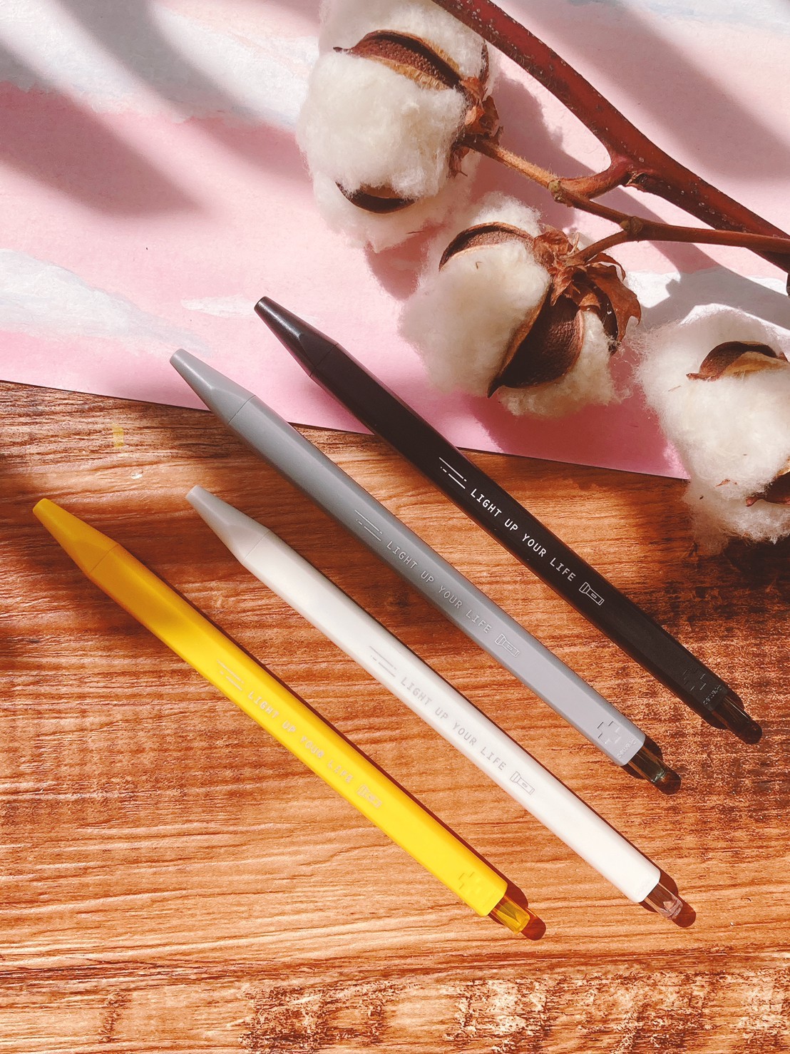 嗨賴 x LUMOS｜Light Up Your Life  膠墨筆 (黑/黃/灰/白) 限定款