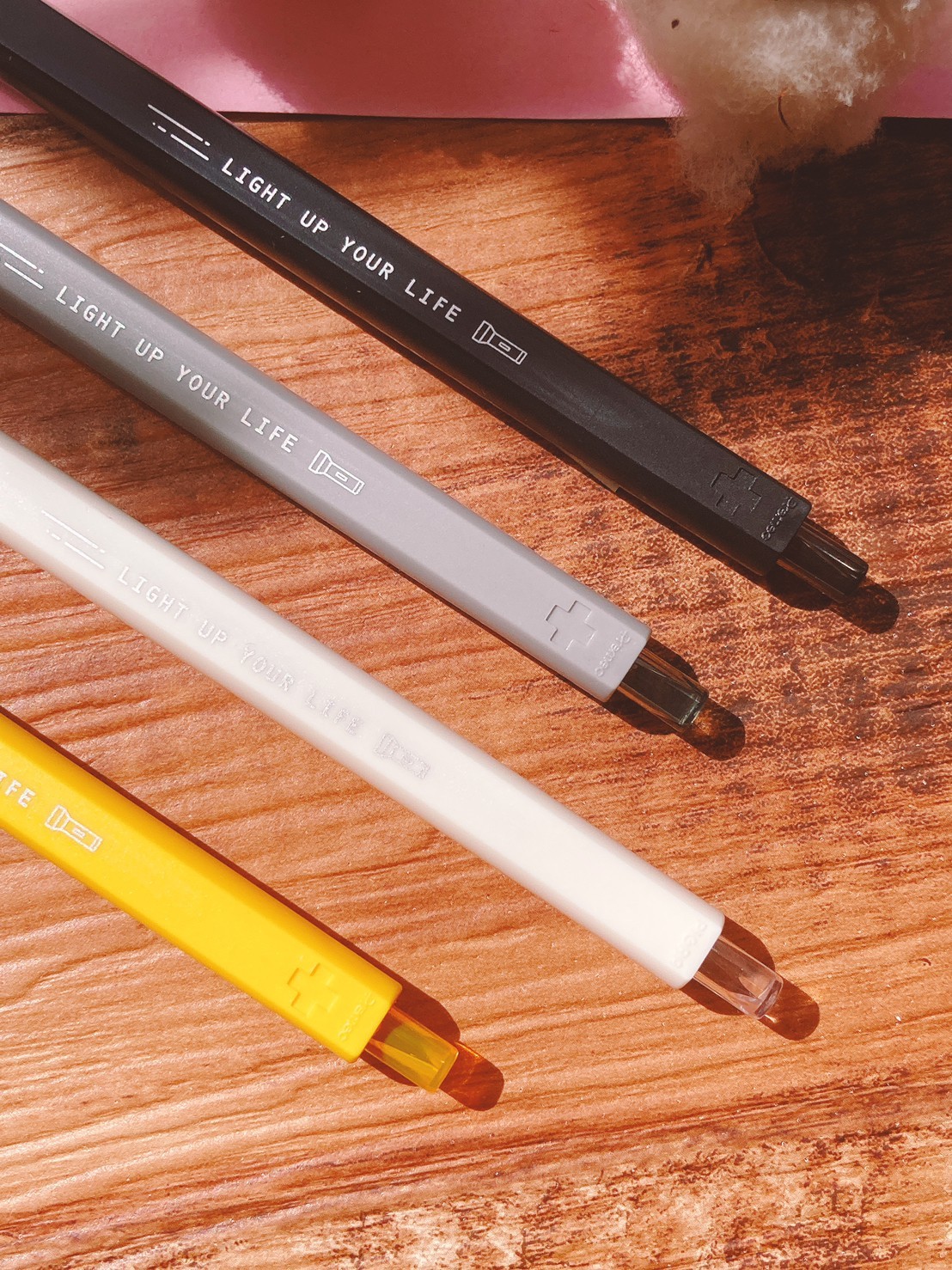 嗨賴 x LUMOS｜Light Up Your Life  膠墨筆 (黑/黃/灰/白) 限定款