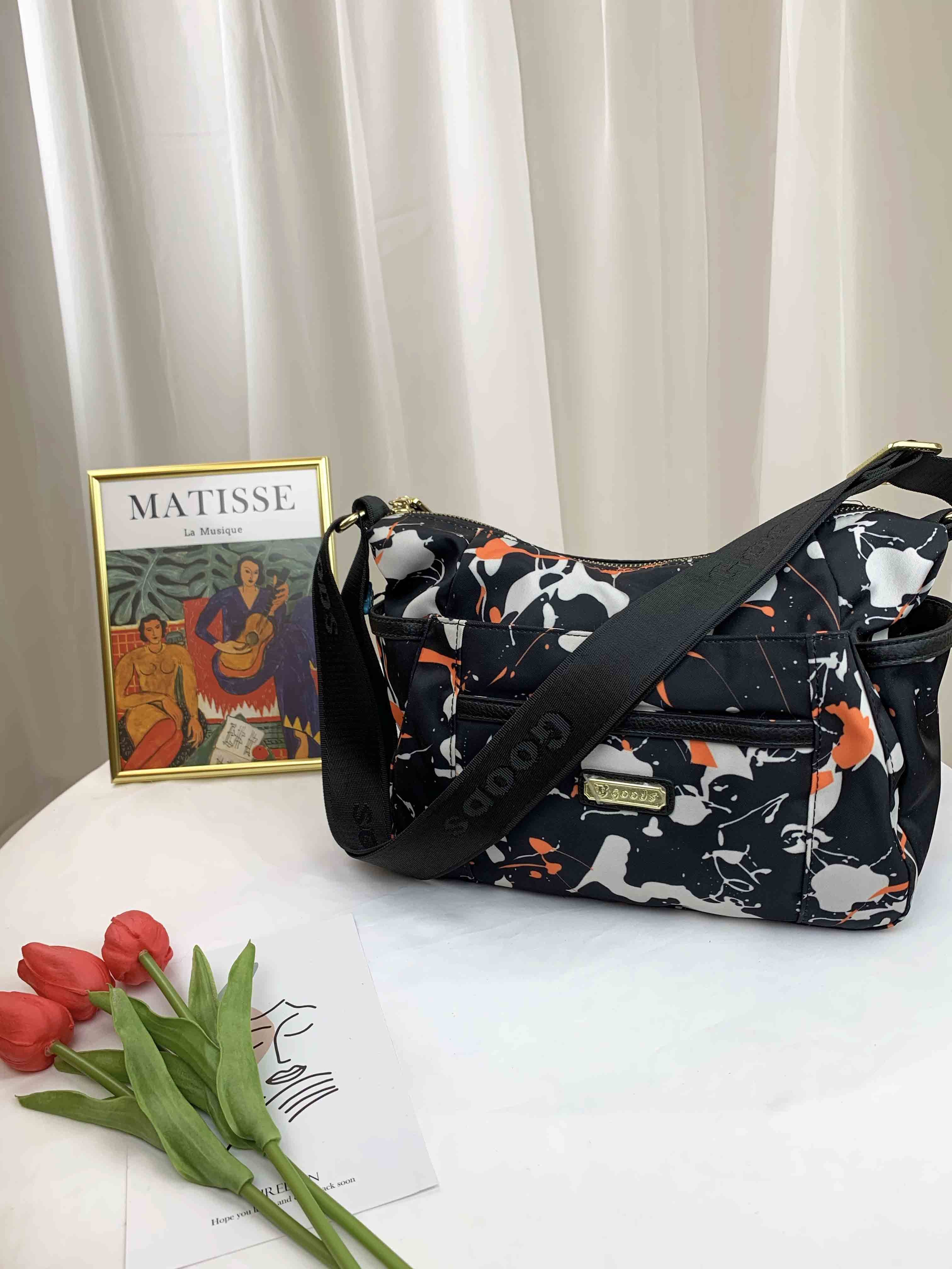 GOODS 復古潑漆黑尼龍側背包  #2639